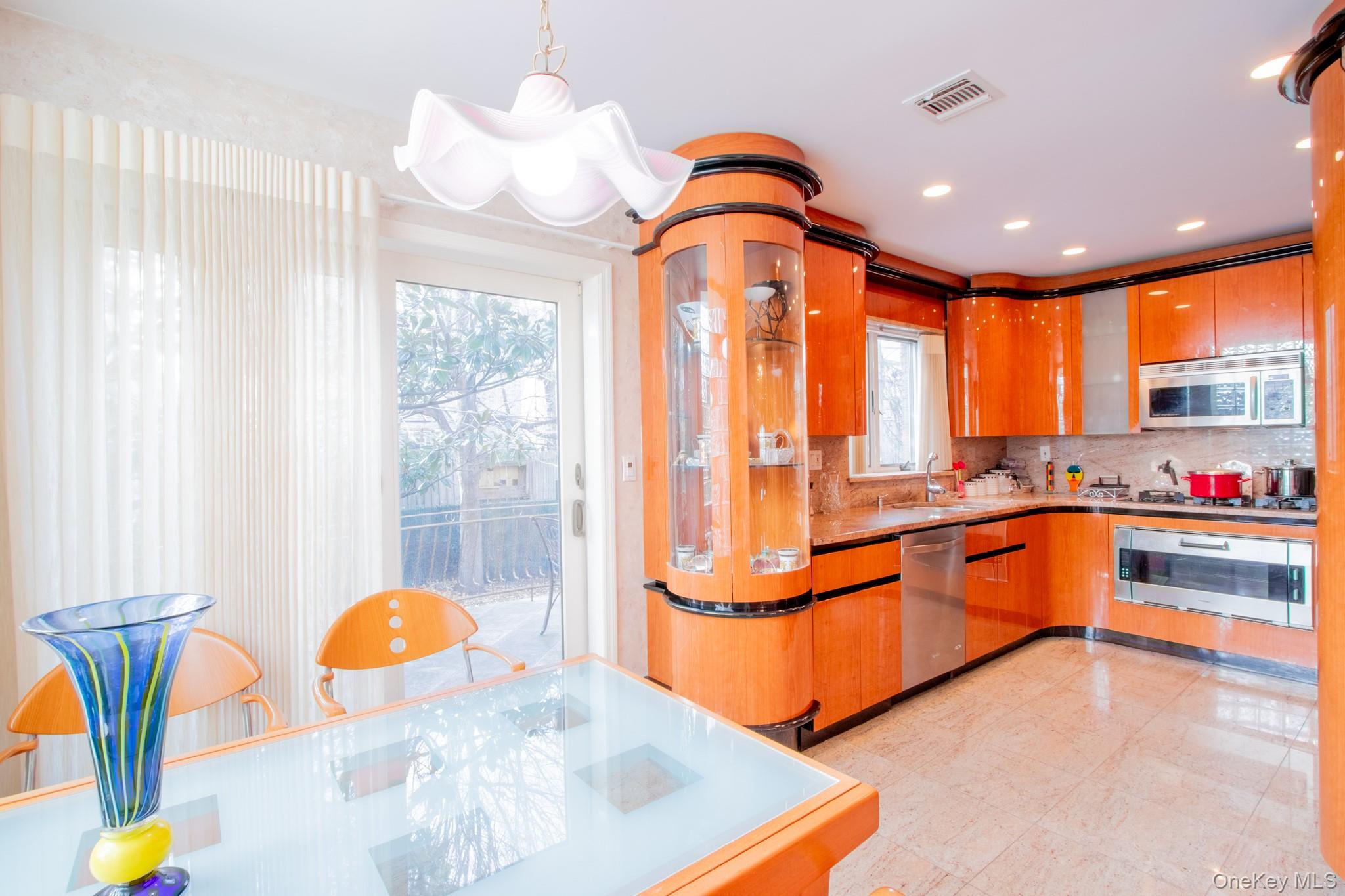 4270 Ocean Avenue Brooklyn, NY 11235