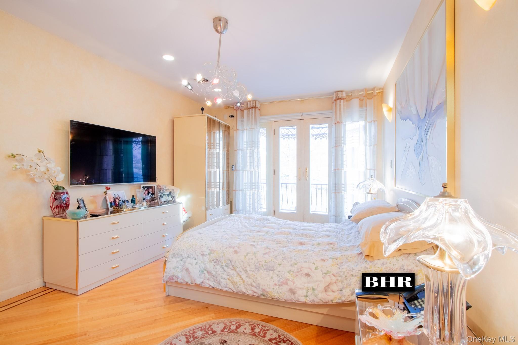 4270 Ocean Avenue Brooklyn, NY 11235