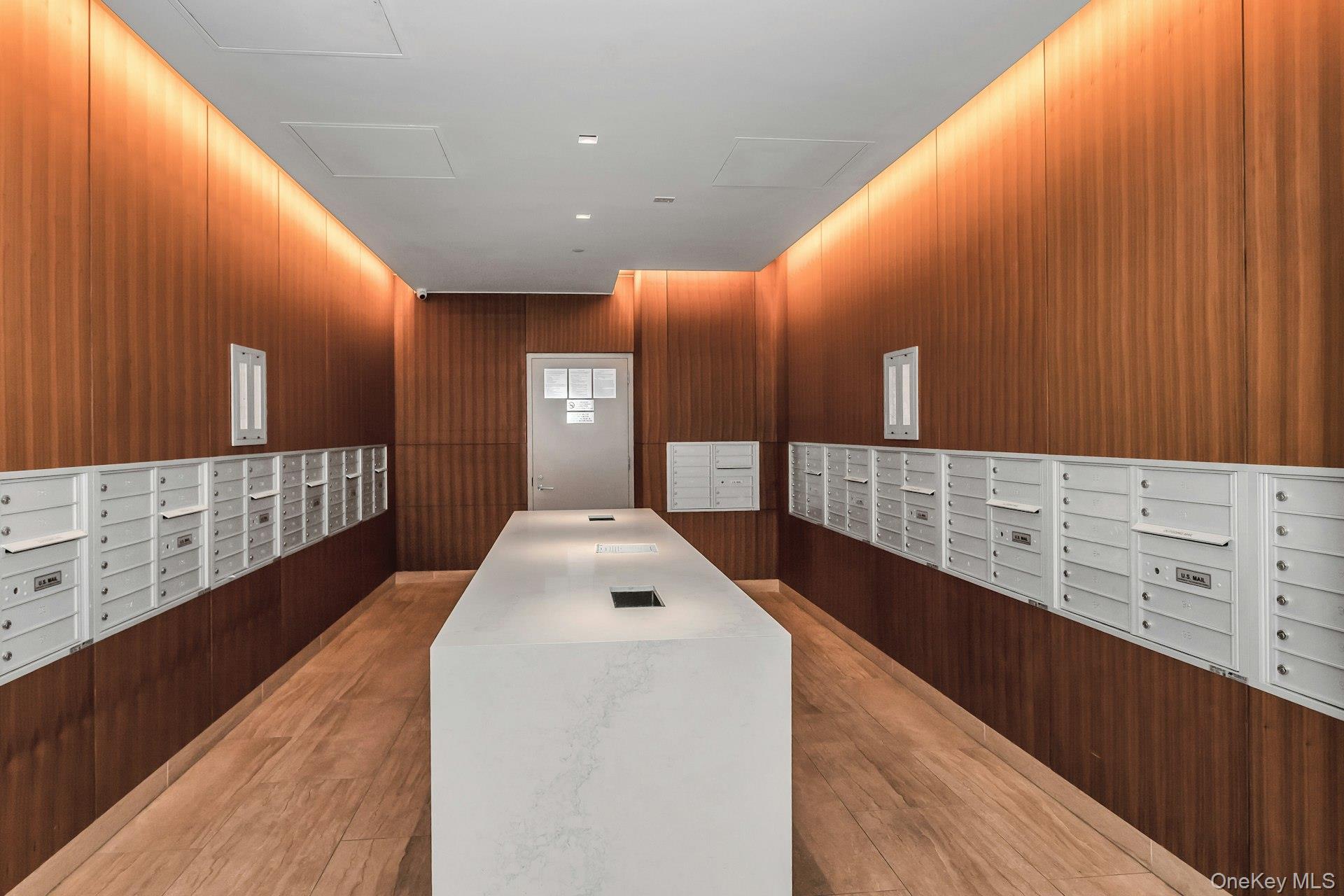 138-35 39th Avenue 14-M Flushing Flushing, NY 11354