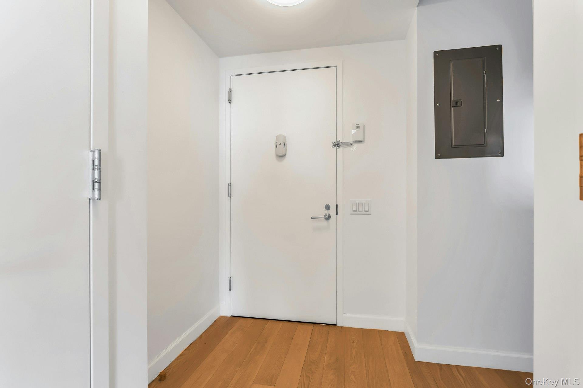 138-35 39th Avenue 14-M Flushing Flushing, NY 11354