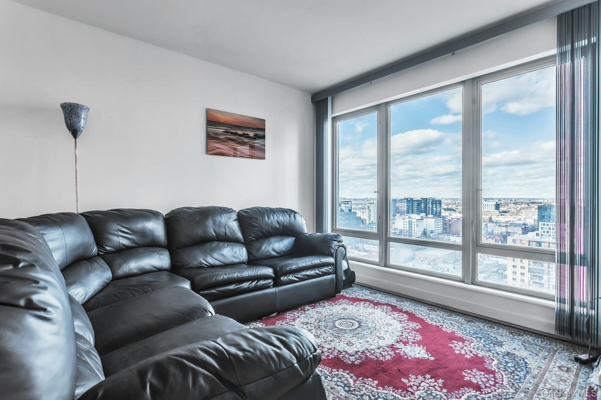 138-35 39th Avenue 14-M Flushing Flushing, NY 11354