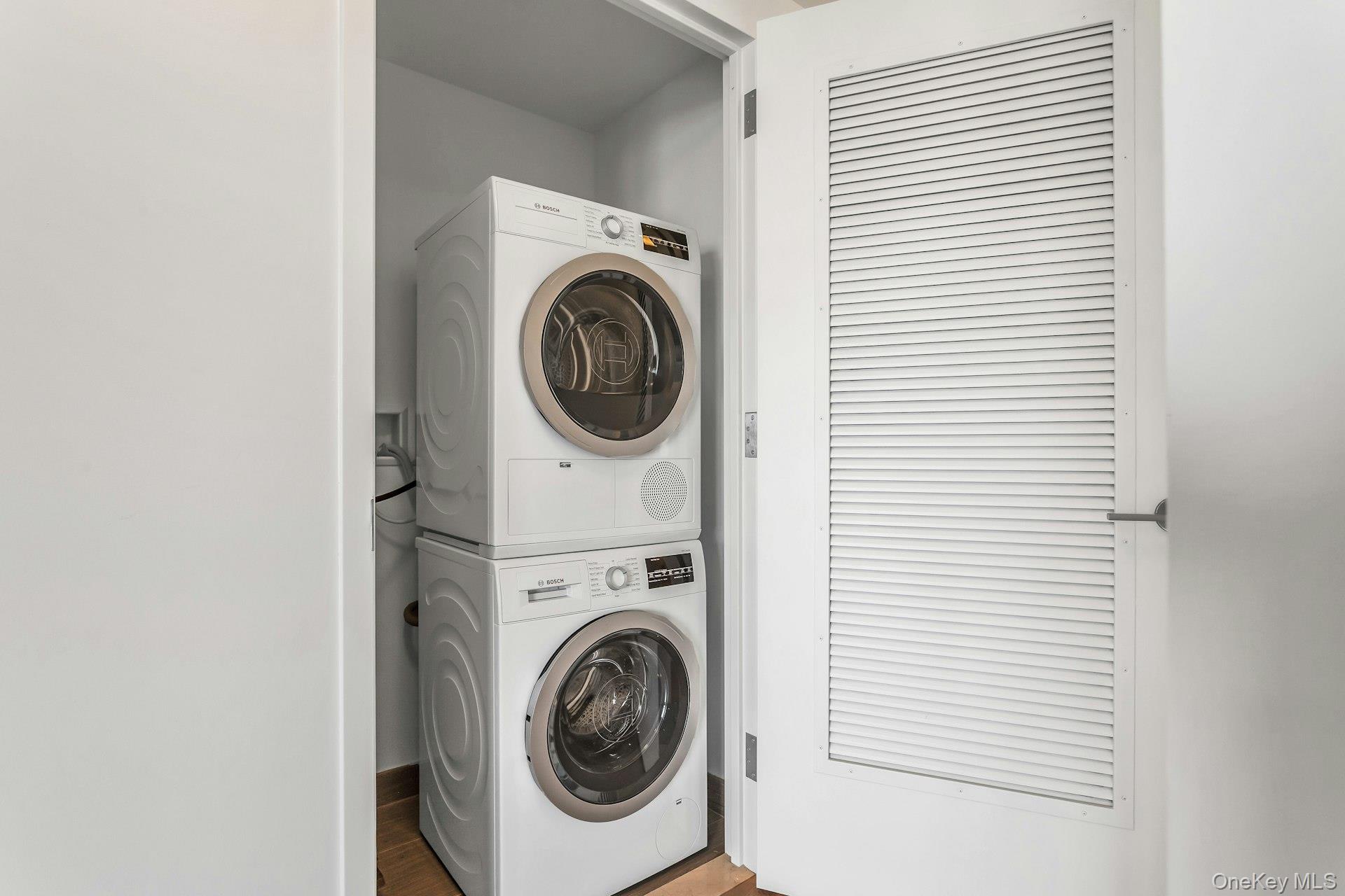 138-35 39th Avenue 14-M Flushing Flushing, NY 11354