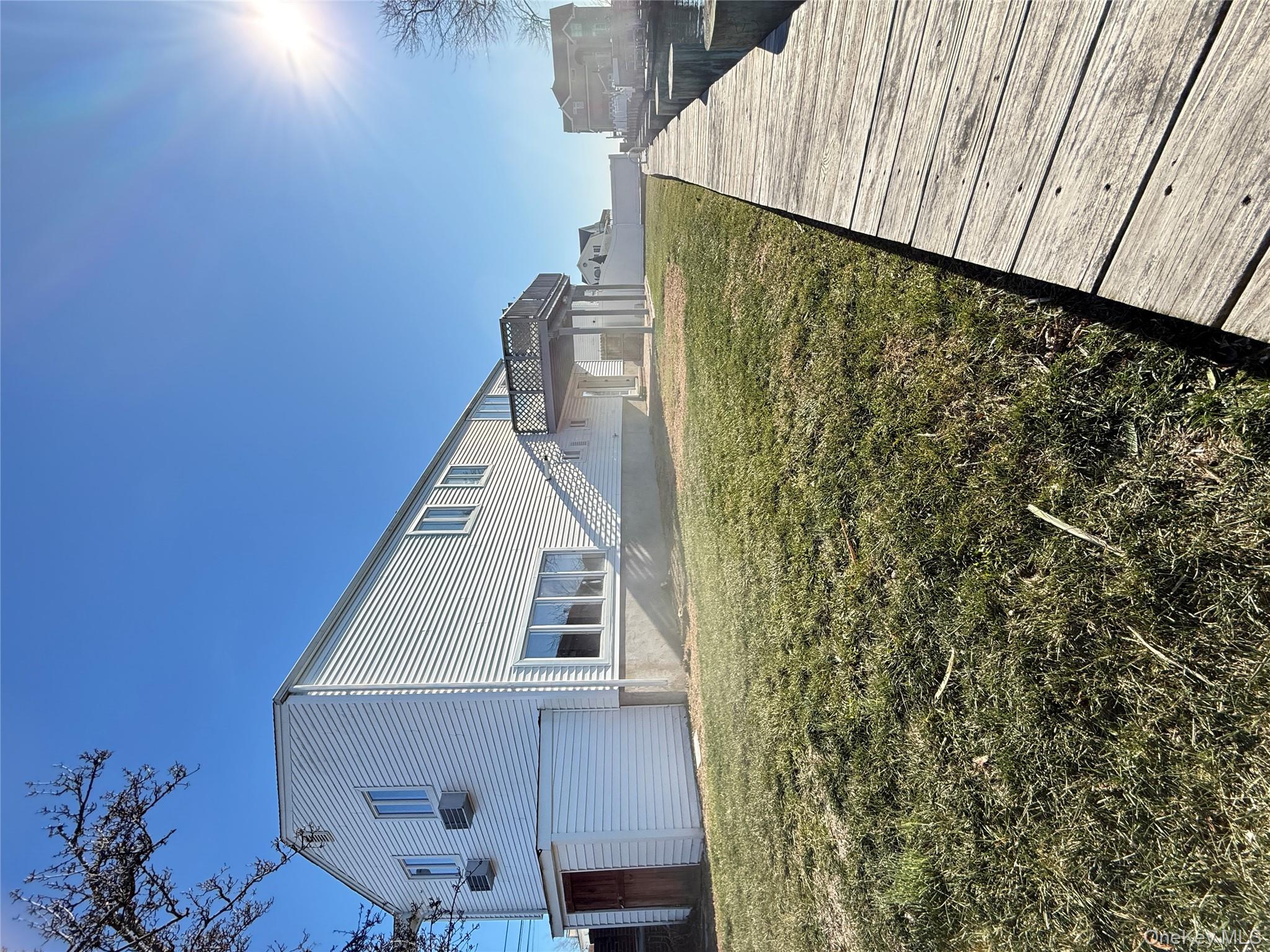 300 Branch Avenue Freeport Freeport, NY 11520