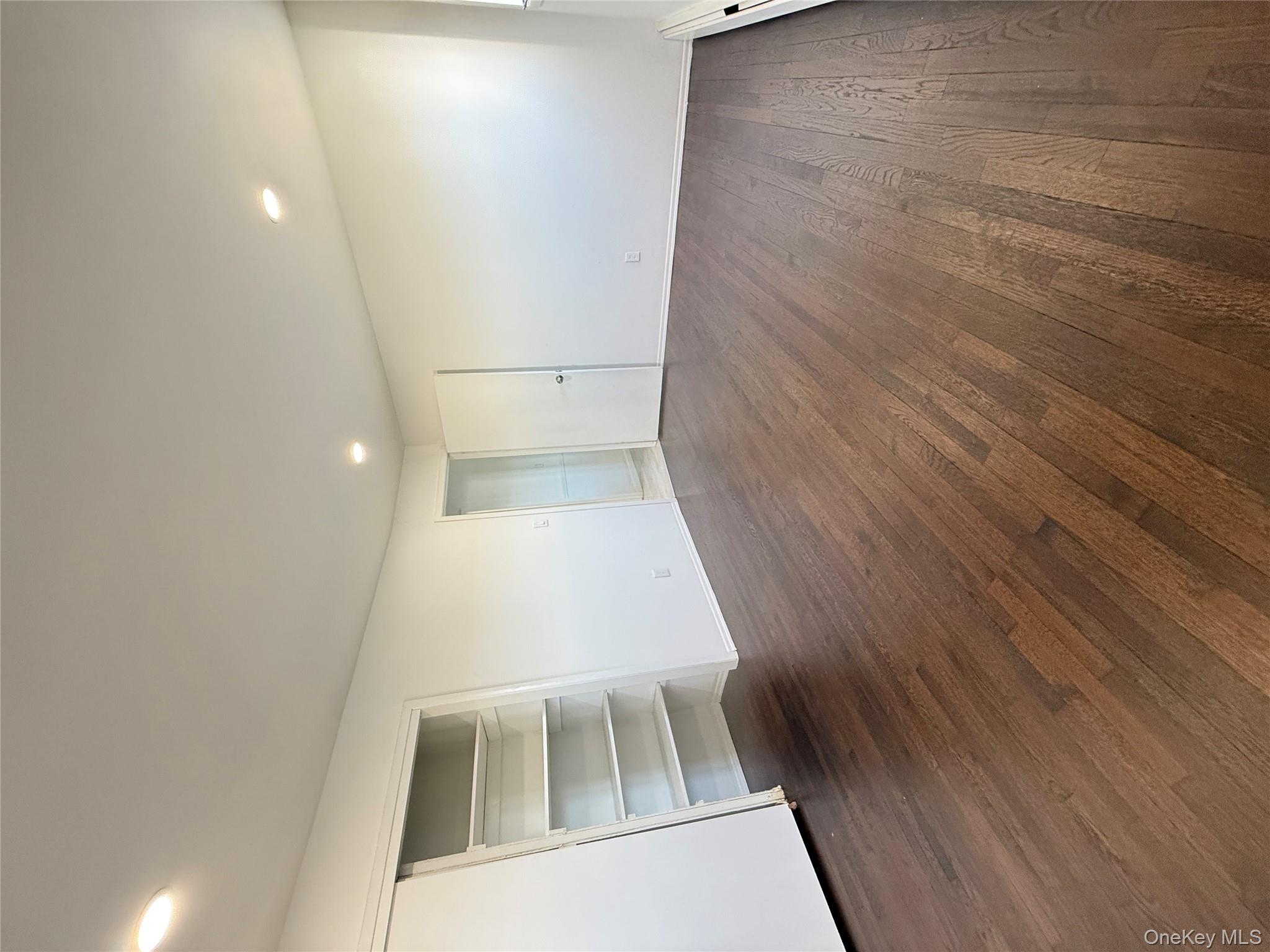 300 Branch Avenue Freeport Freeport, NY 11520