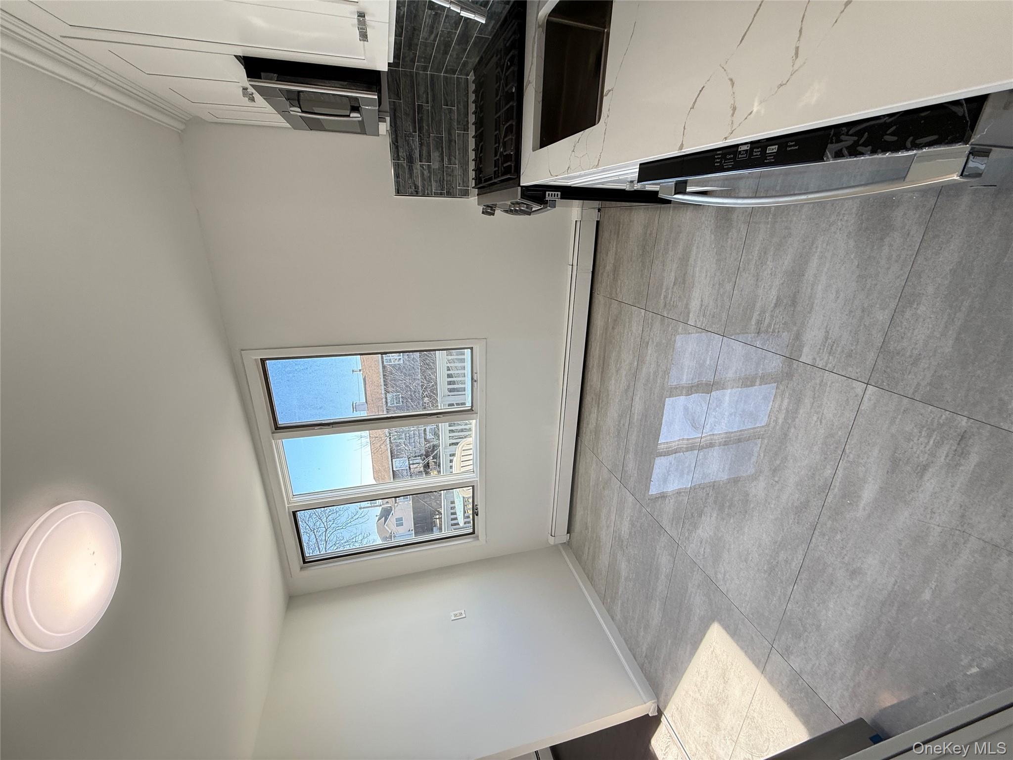 300 Branch Avenue Freeport Freeport, NY 11520