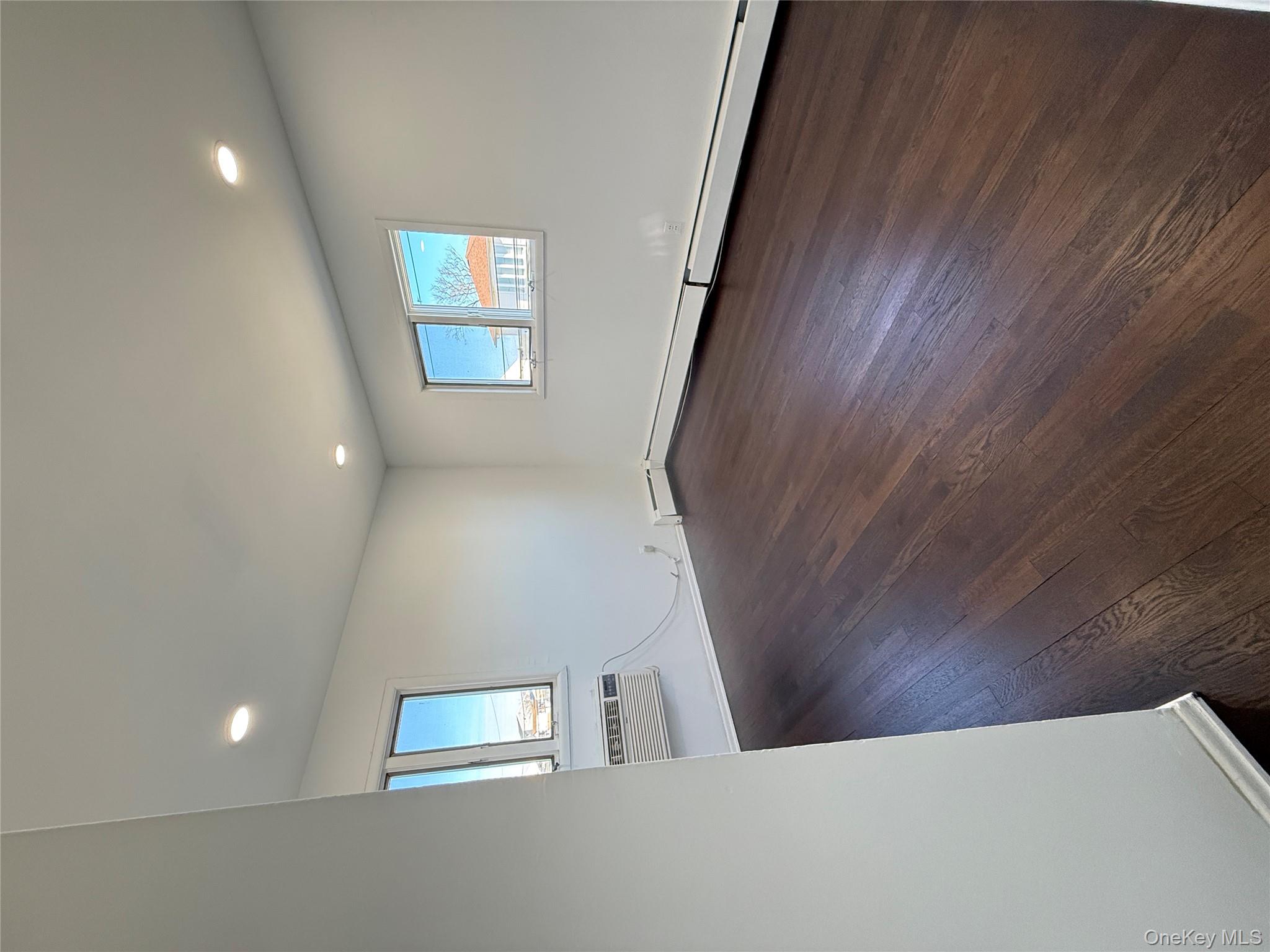 300 Branch Avenue Freeport Freeport, NY 11520