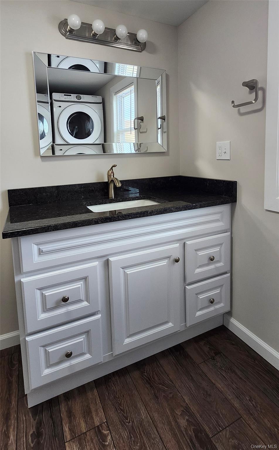 86 Lincoln Avenue Holbrook Holbrook, NY 11741