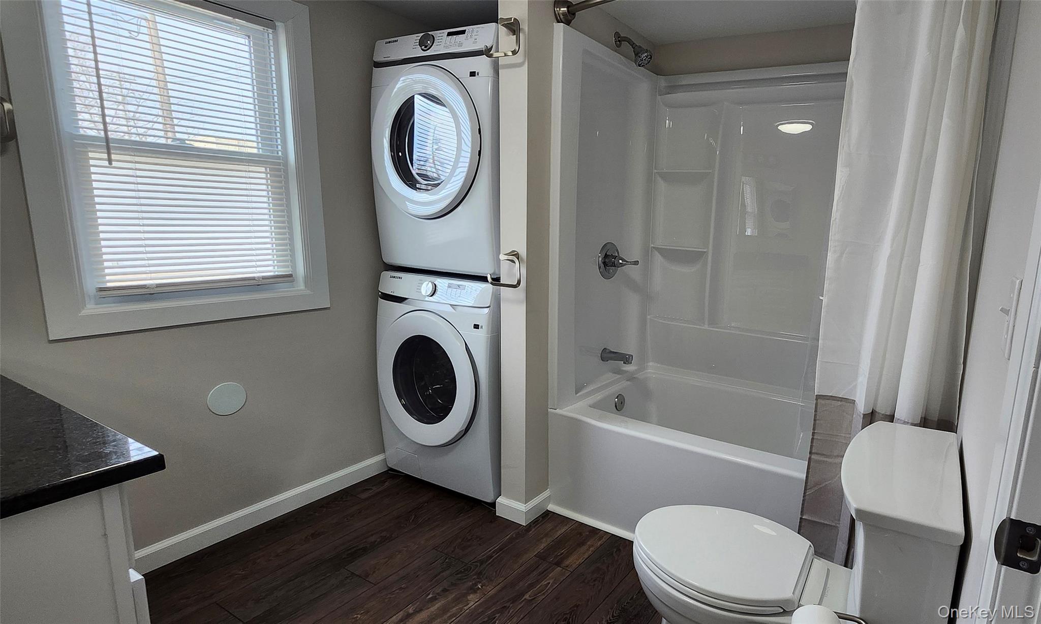 86 Lincoln Avenue Holbrook Holbrook, NY 11741