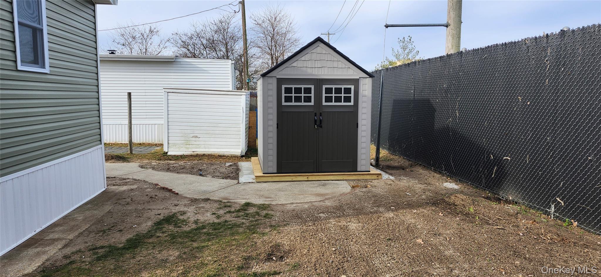 86 Lincoln Avenue Holbrook Holbrook, NY 11741