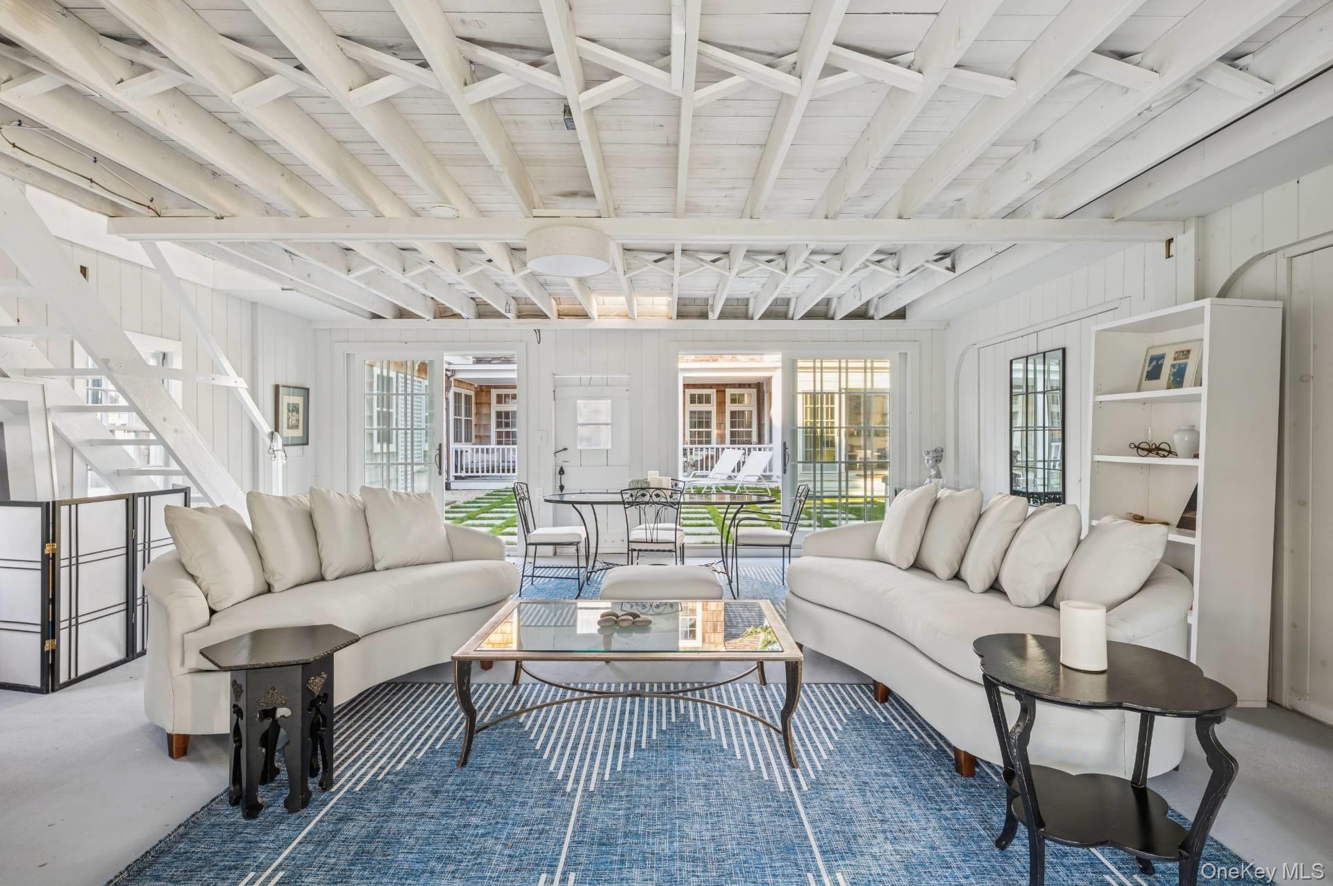 94 Post Lane Southampton Southampton, NY 11968