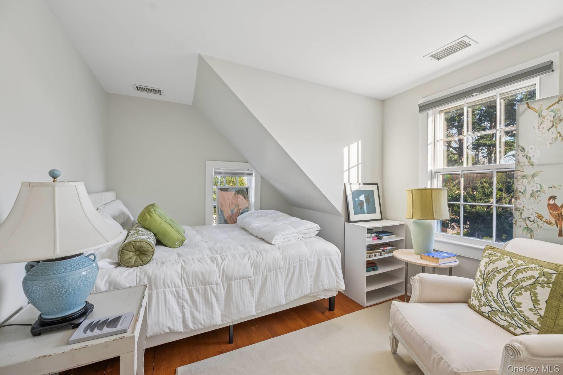 94 Post Lane Southampton Southampton, NY 11968