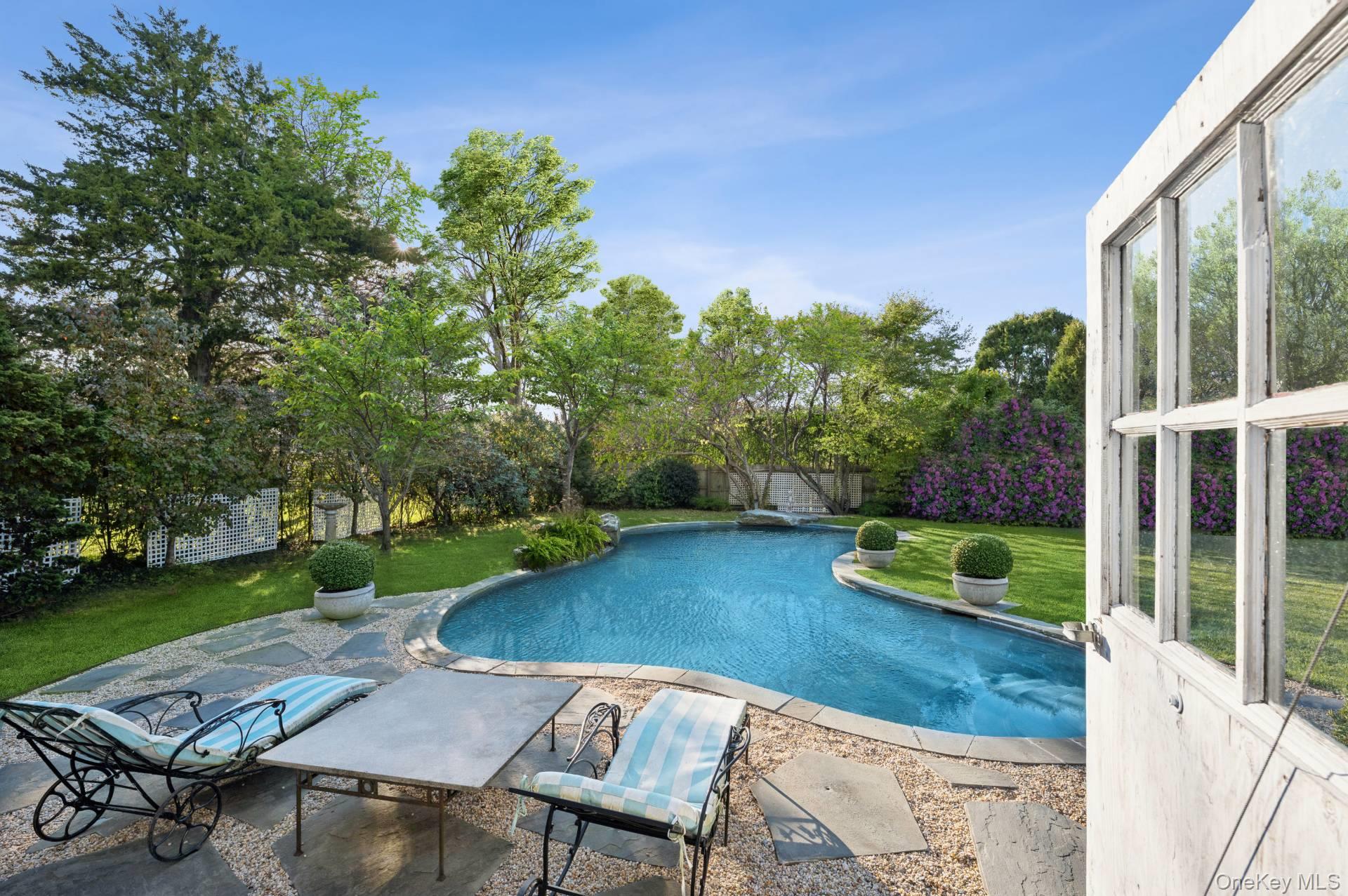 94 Post Lane Southampton Southampton, NY 11968