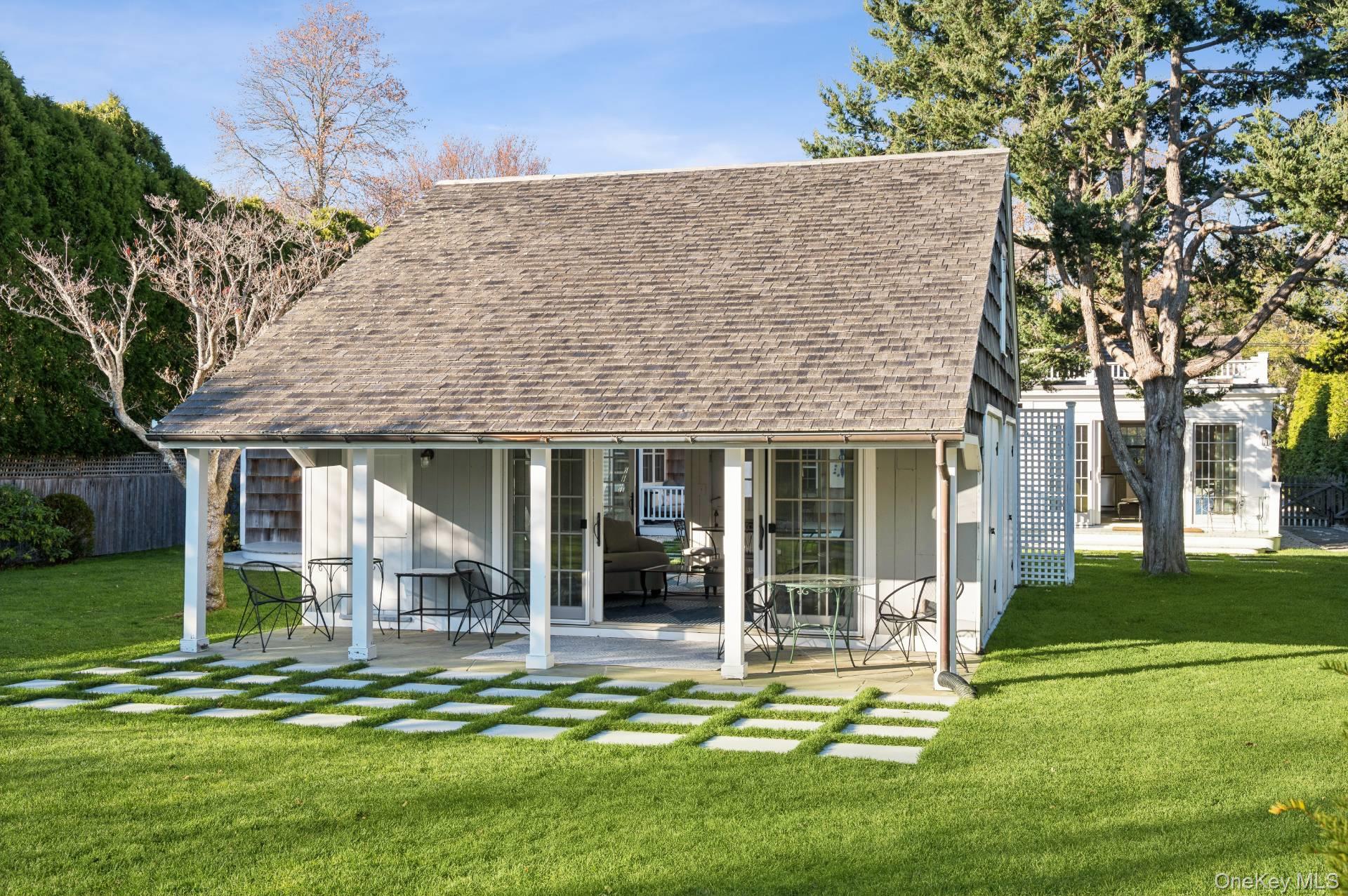 94 Post Lane Southampton Southampton, NY 11968