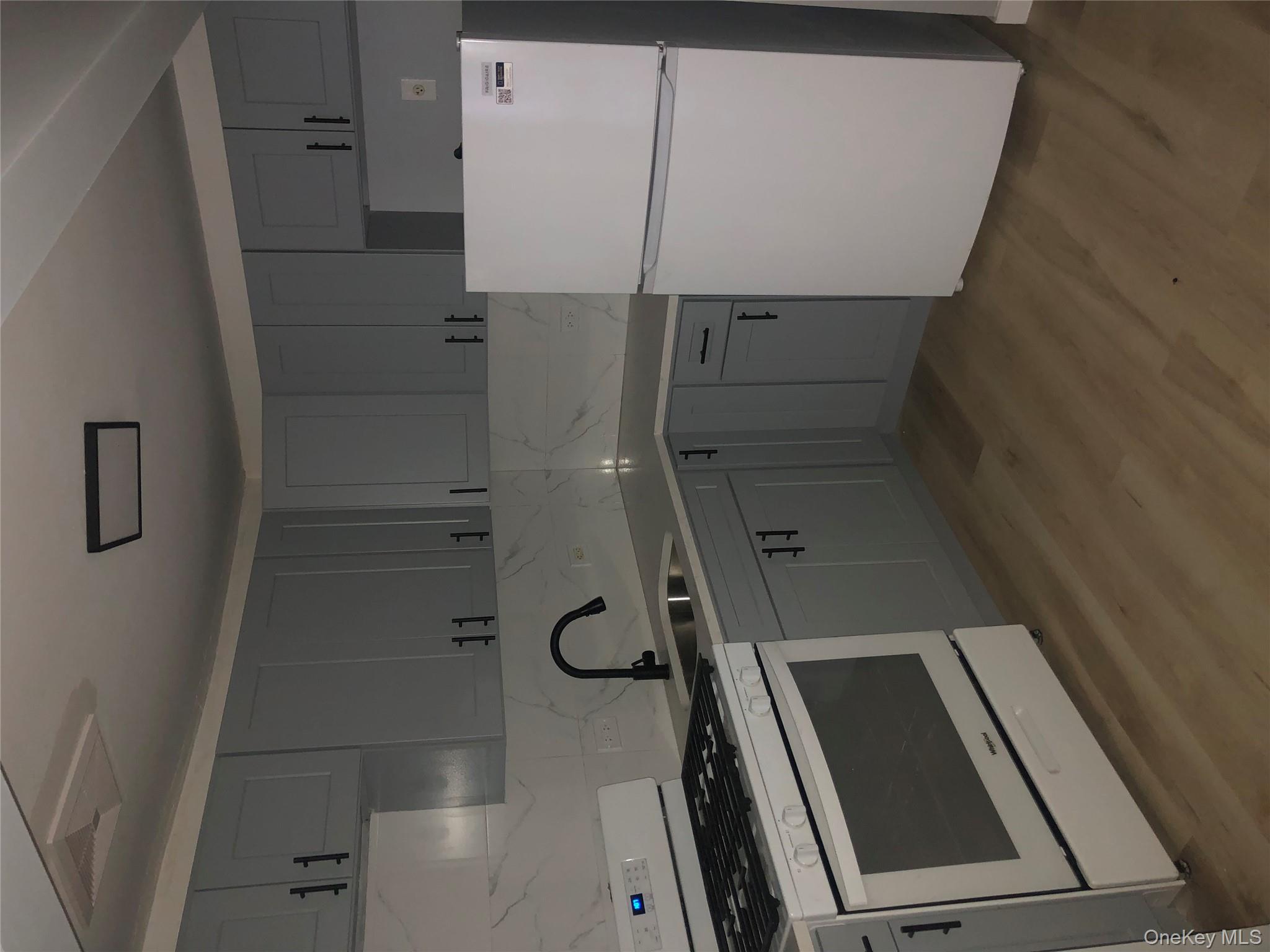 651 Courtlandt Avenue Bronx, NY 10451