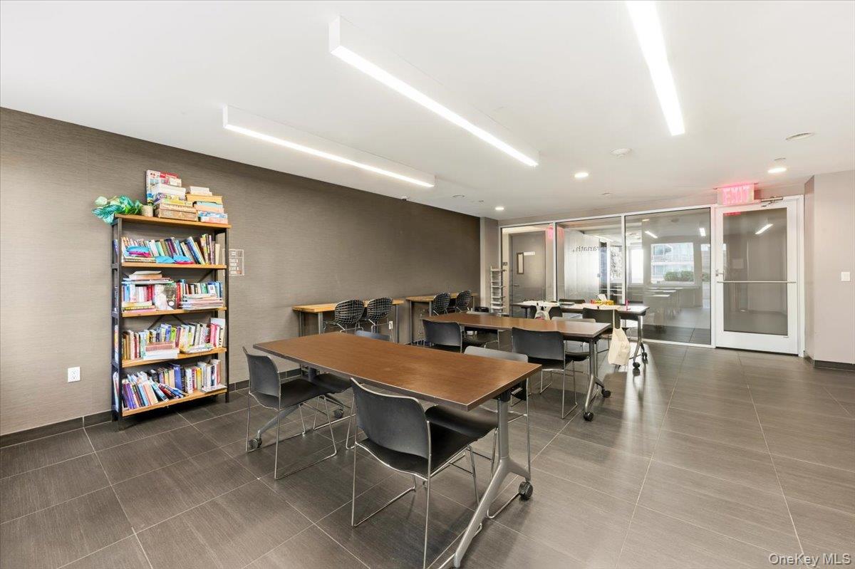 7 Dekalb Avenue 19-F Brooklyn, NY 11201