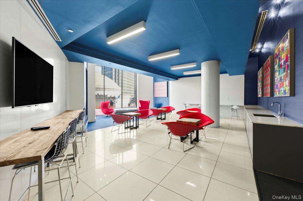 7 Dekalb Avenue 19-F Brooklyn, NY 11201