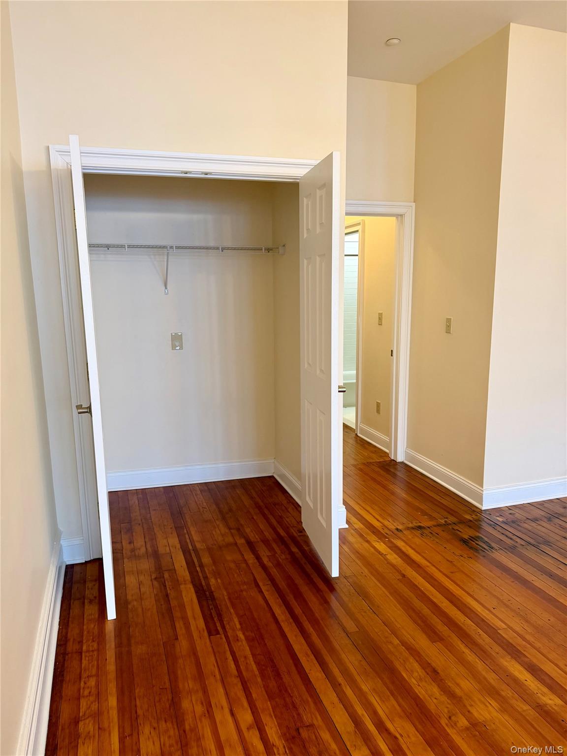 337 Main Street 2-F Out of NYC Poughkeepsie, NY 12601