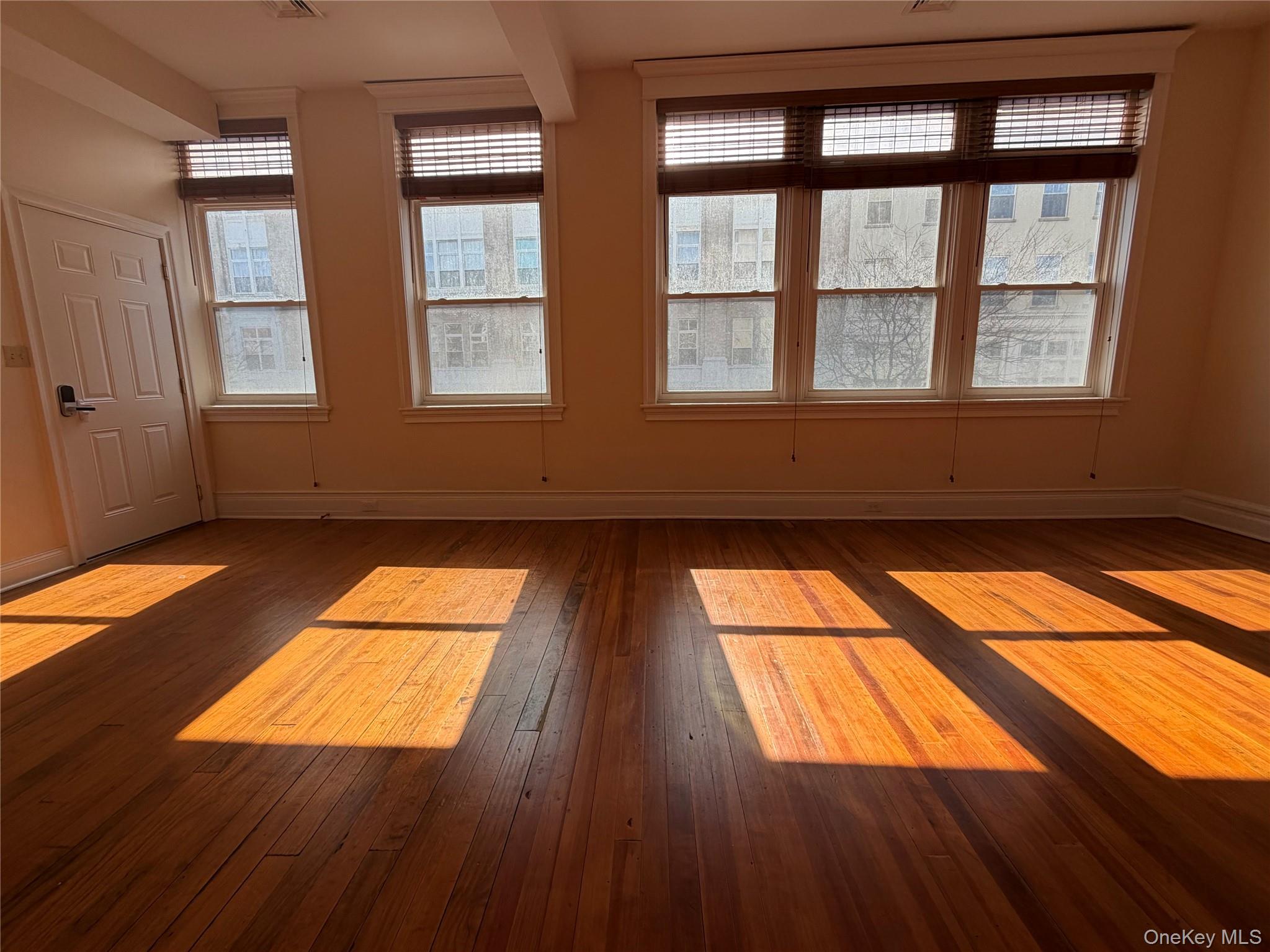 337 Main Street 2-F Out of NYC Poughkeepsie, NY 12601