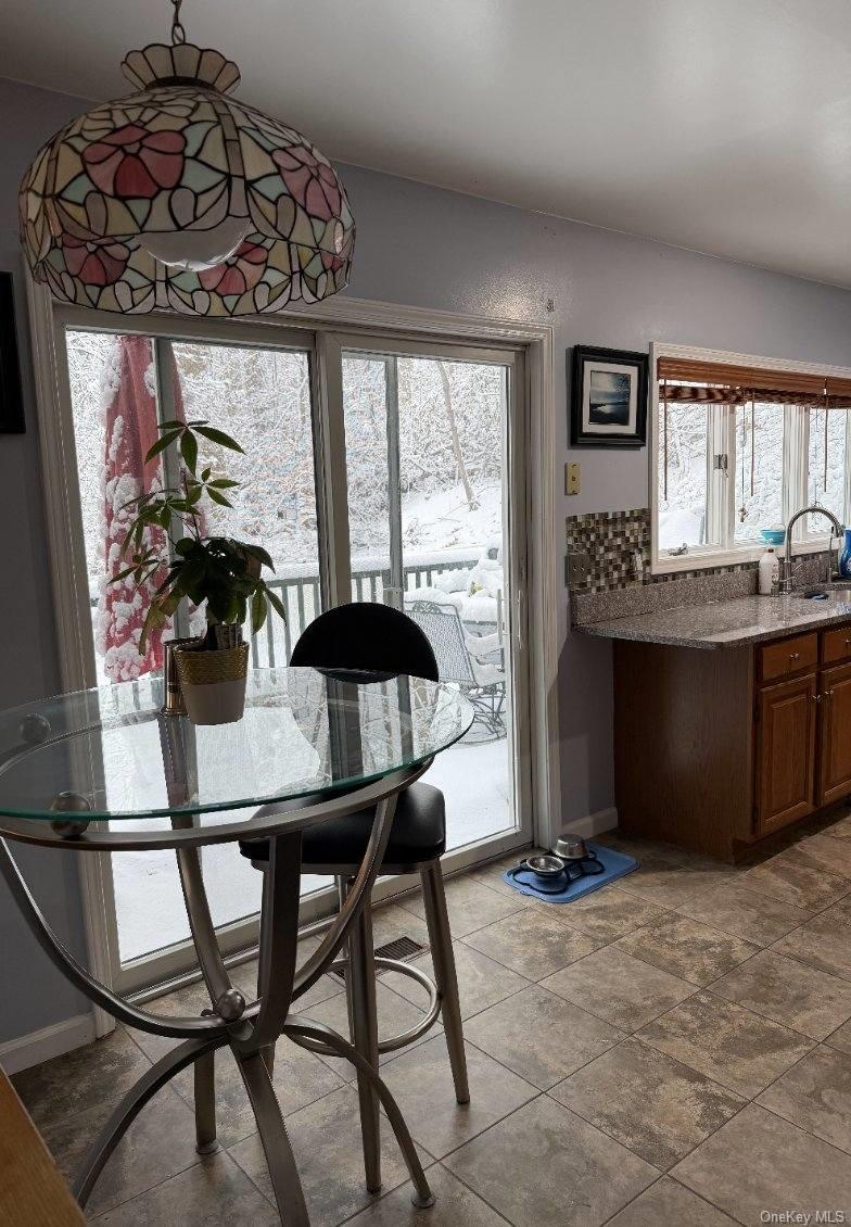 4 Greenlawn Road Cortlandt Manor, NY 10567