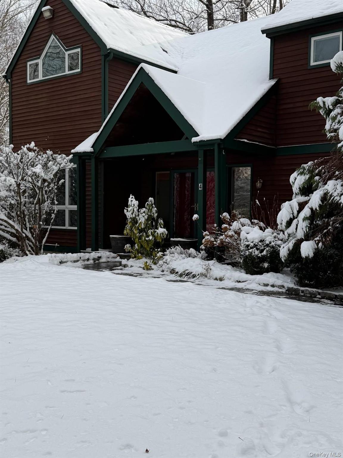 4 Greenlawn Road Cortlandt Manor, NY 10567