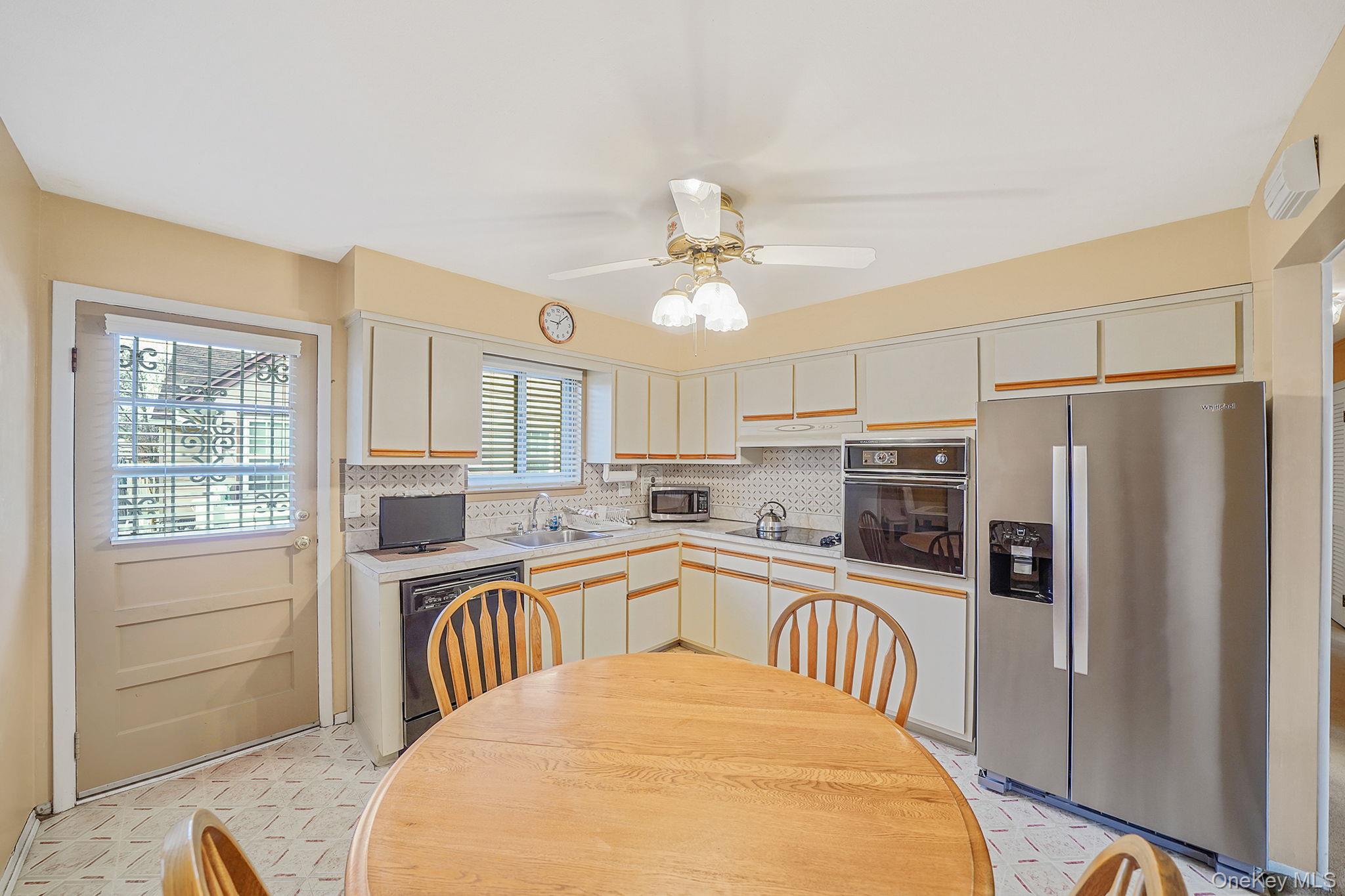 126 West 3rd Street Deer Park Deer Park, NY 11729