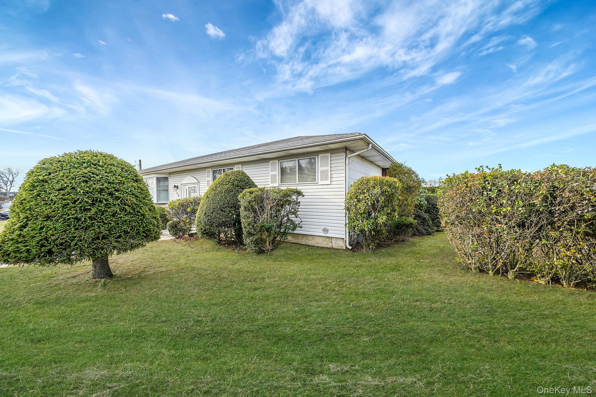 126 West 3rd Street Deer Park Deer Park, NY 11729