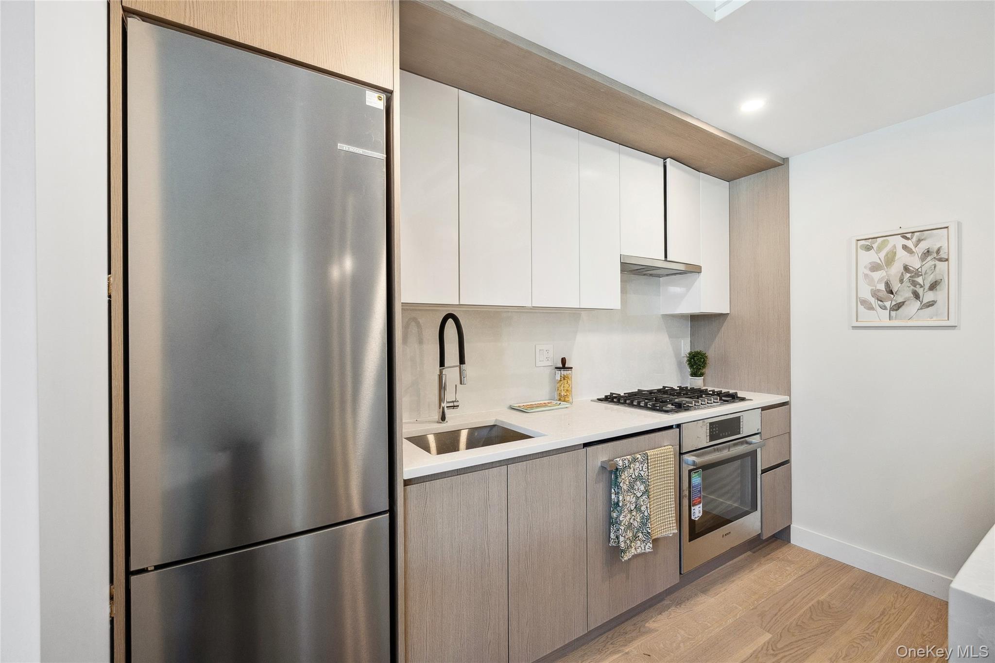 38-20 Parsons Boulevard 512 Flushing Flushing, NY 11354