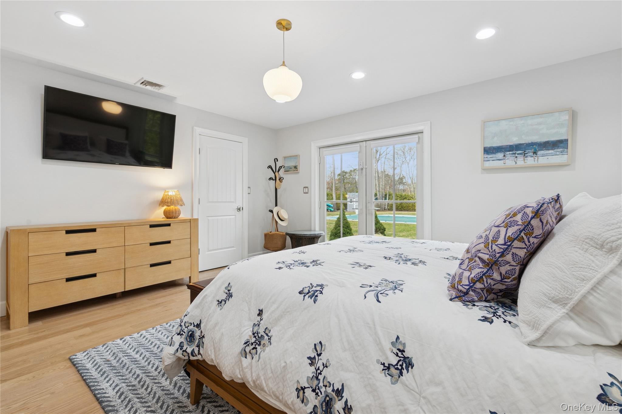 4 Chestnut Lane East Quogue East Quogue, NY 11942