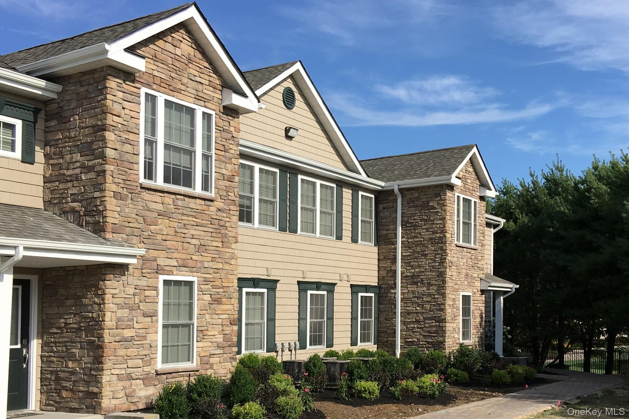 2108 Vista View Drive 2108 Farmingville Farmingville, NY 11738