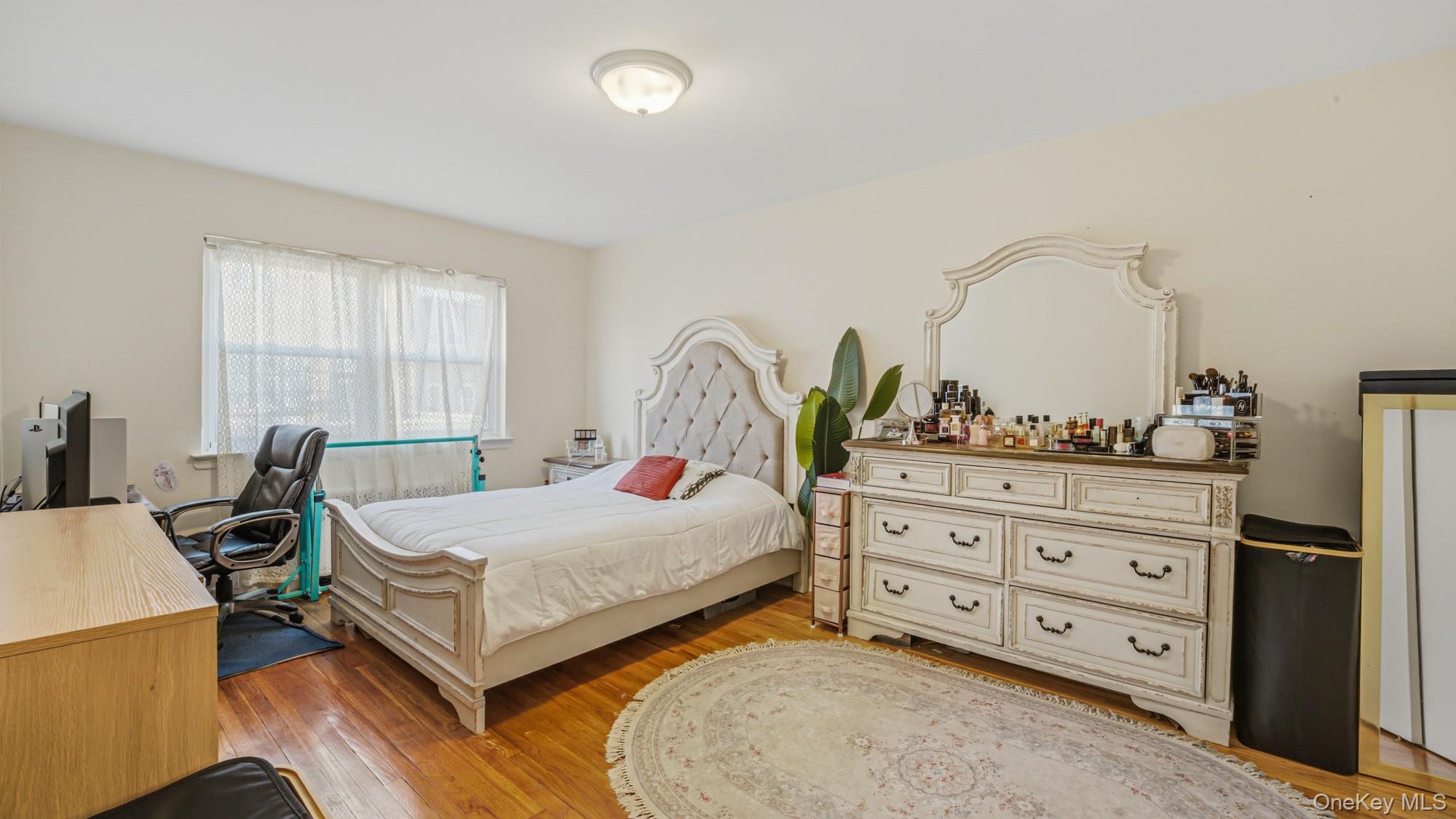 14101 Jewel Avenue Flushing Flushing, NY 11367