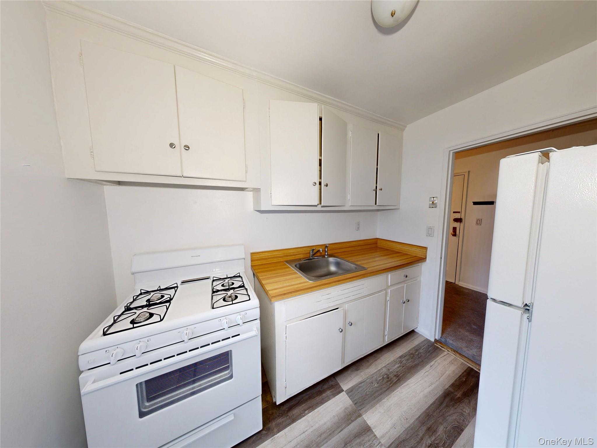 61 White Oak Street 3-A New Rochelle New Rochelle, NY 10801