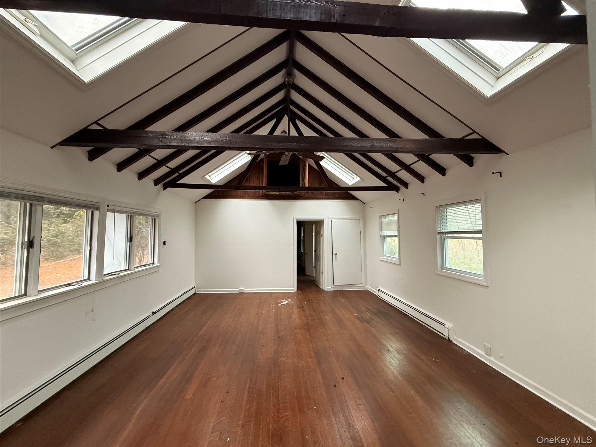 39 Cedar Drive Shinnecock Hills Shinnecock, NY 11968