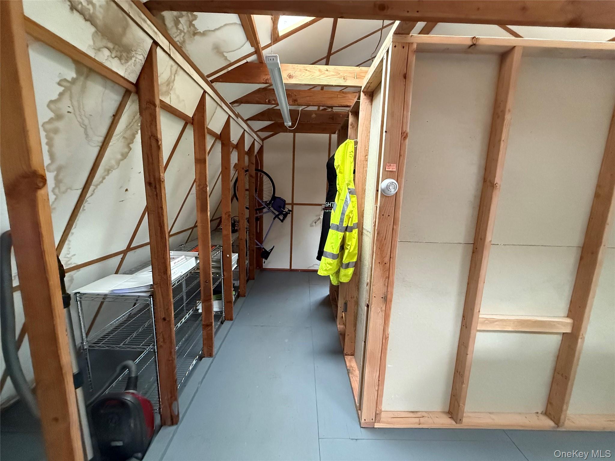 39 Cedar Drive Shinnecock Hills Shinnecock, NY 11968