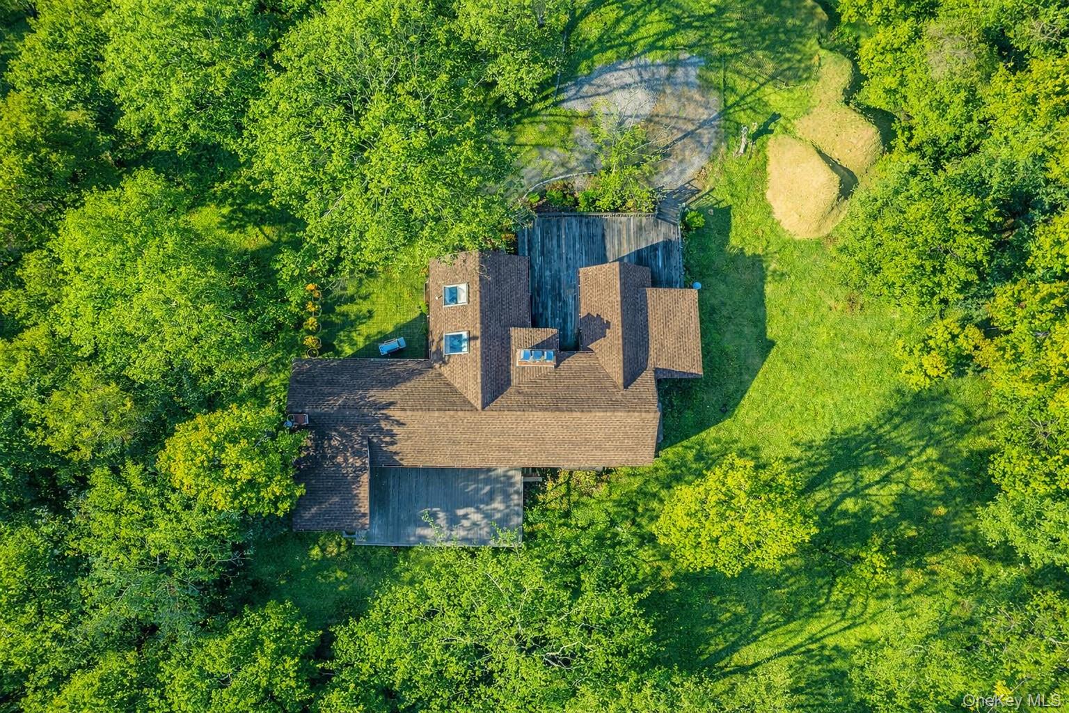 39 Cedar Drive Shinnecock Hills Shinnecock, NY 11968