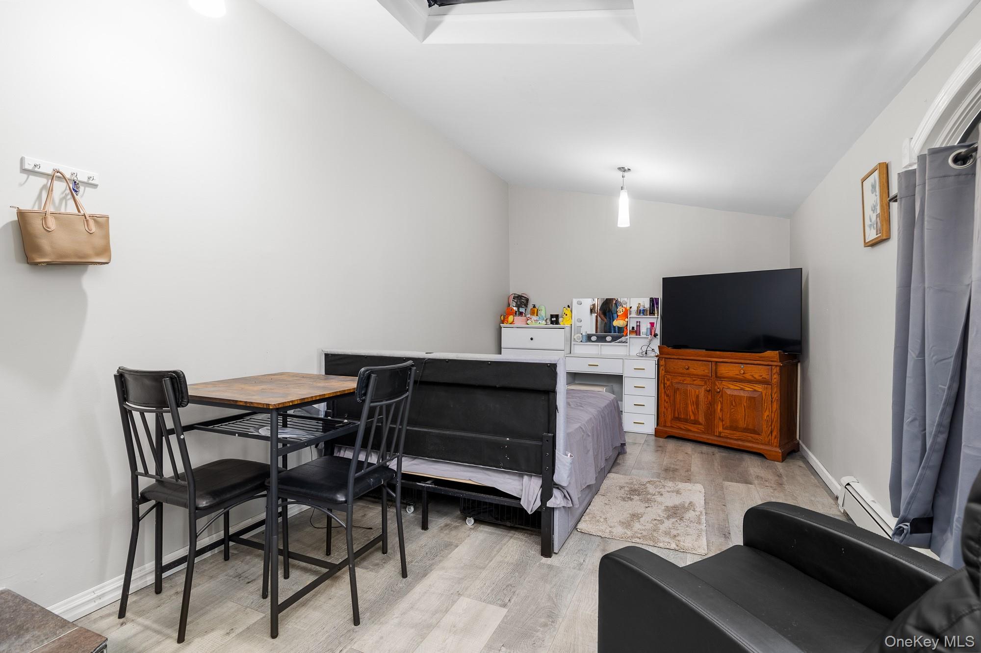 5 Gardner Avenue Hicksville Hicksville, NY 11801