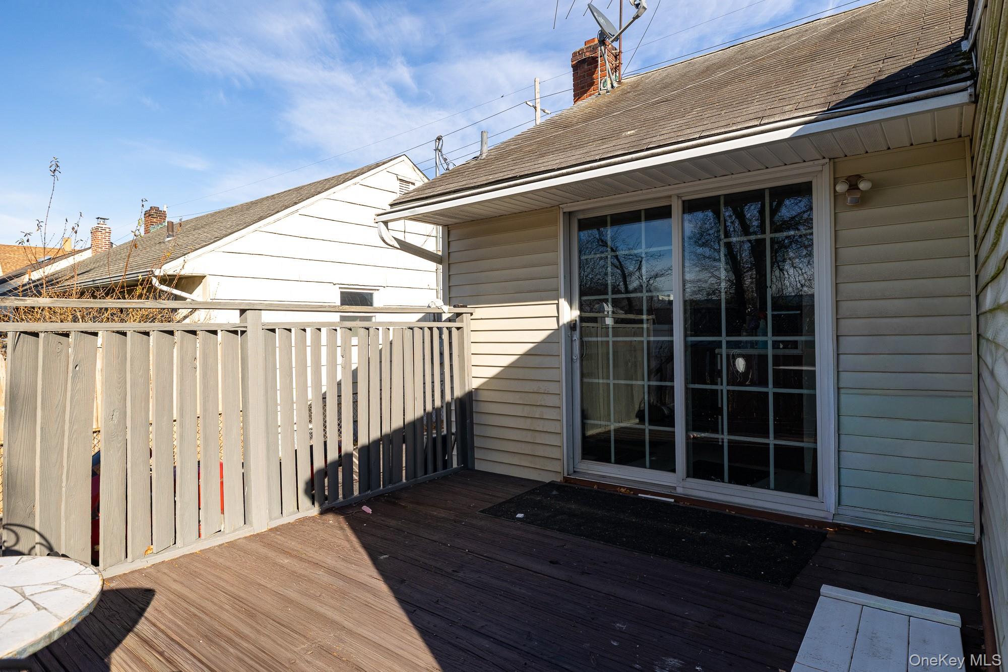 5 Gardner Avenue Hicksville Hicksville, NY 11801