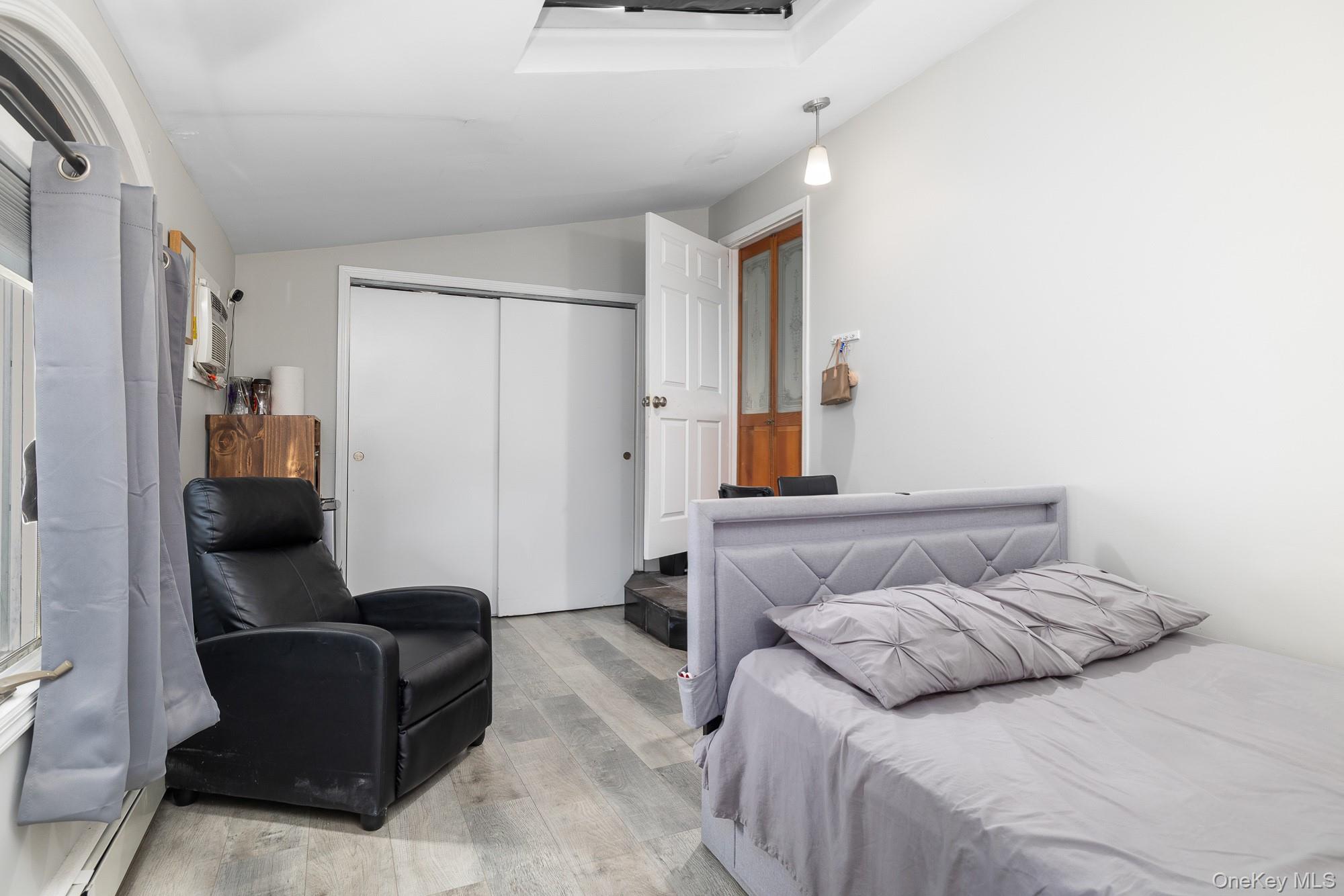 5 Gardner Avenue Hicksville Hicksville, NY 11801