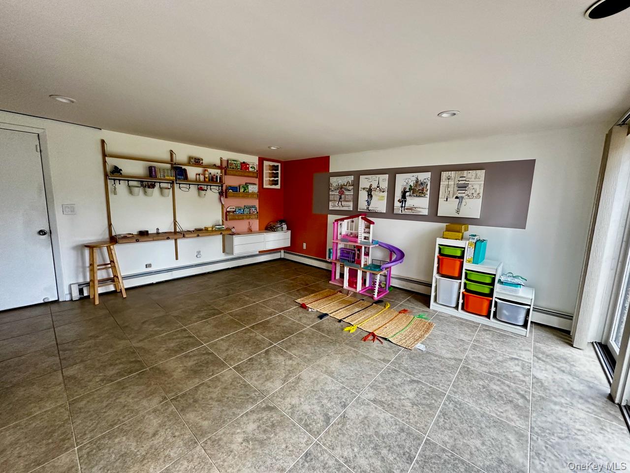 26 Canterbury Road Woodbury Woodbury, NY 11797