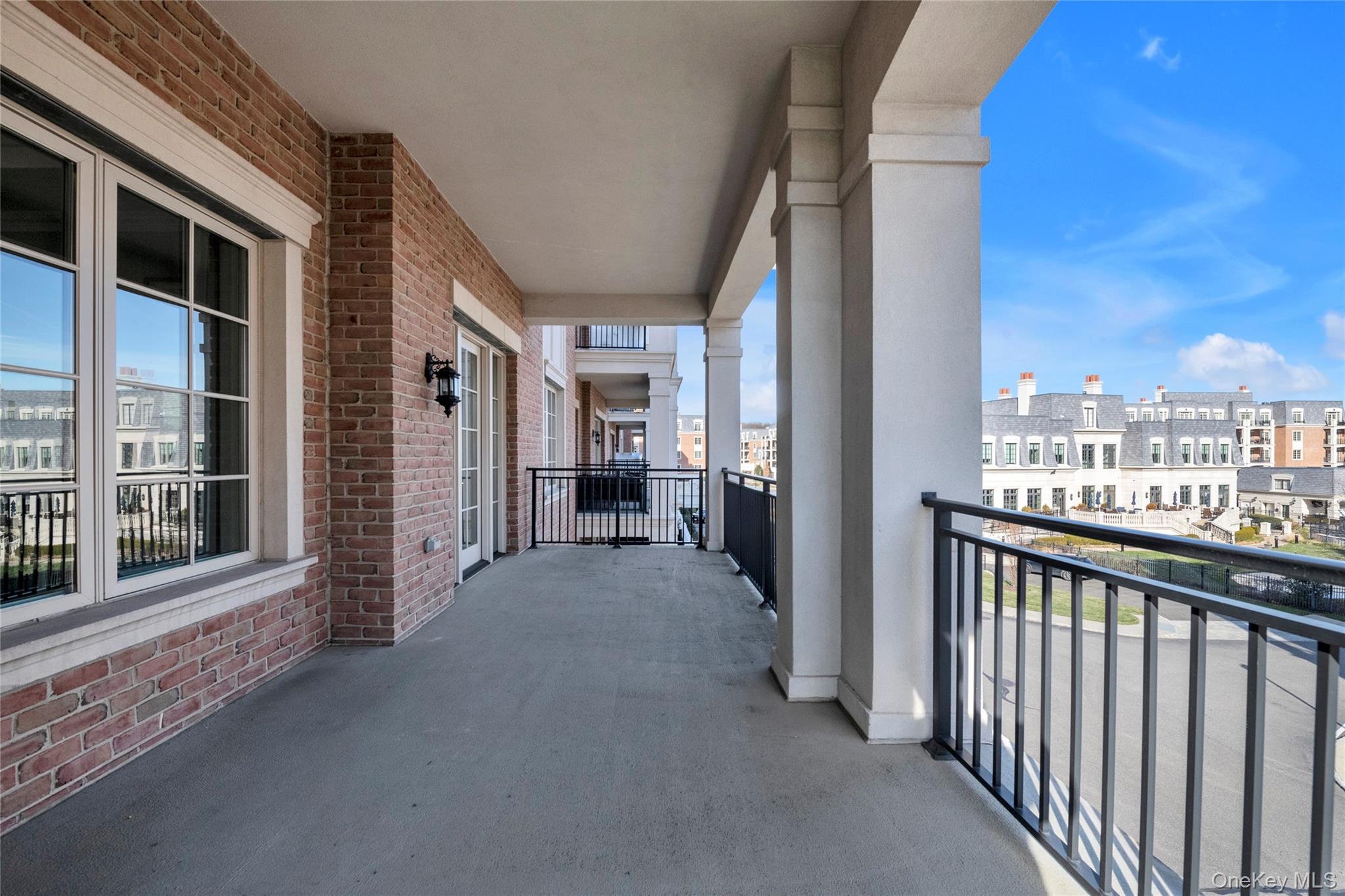 5000 Royal Court 5114 North Hills North Hills, NY 11040