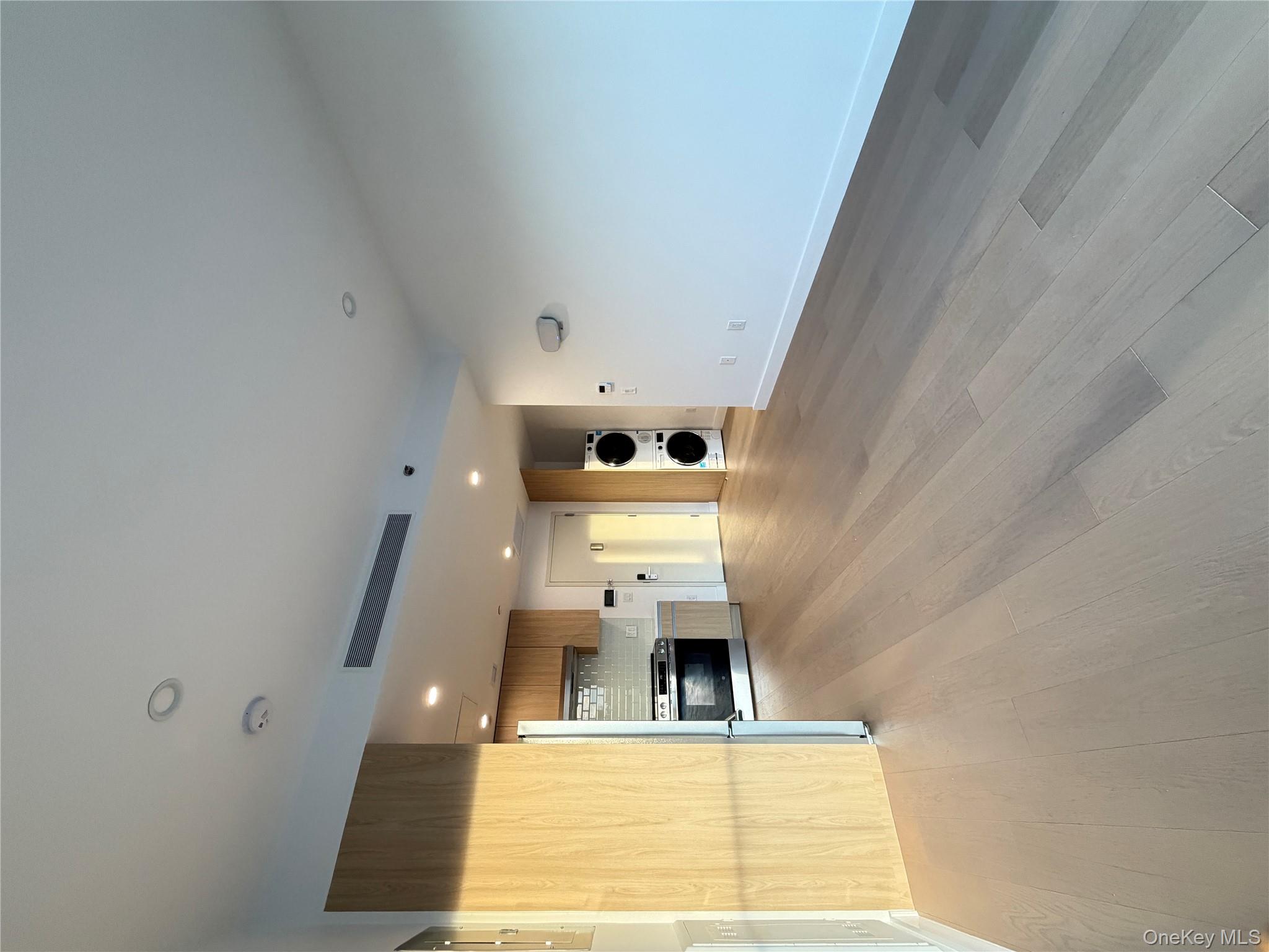 150-02 Northern Boulevard 3-E Flushing Flushing, NY 11354