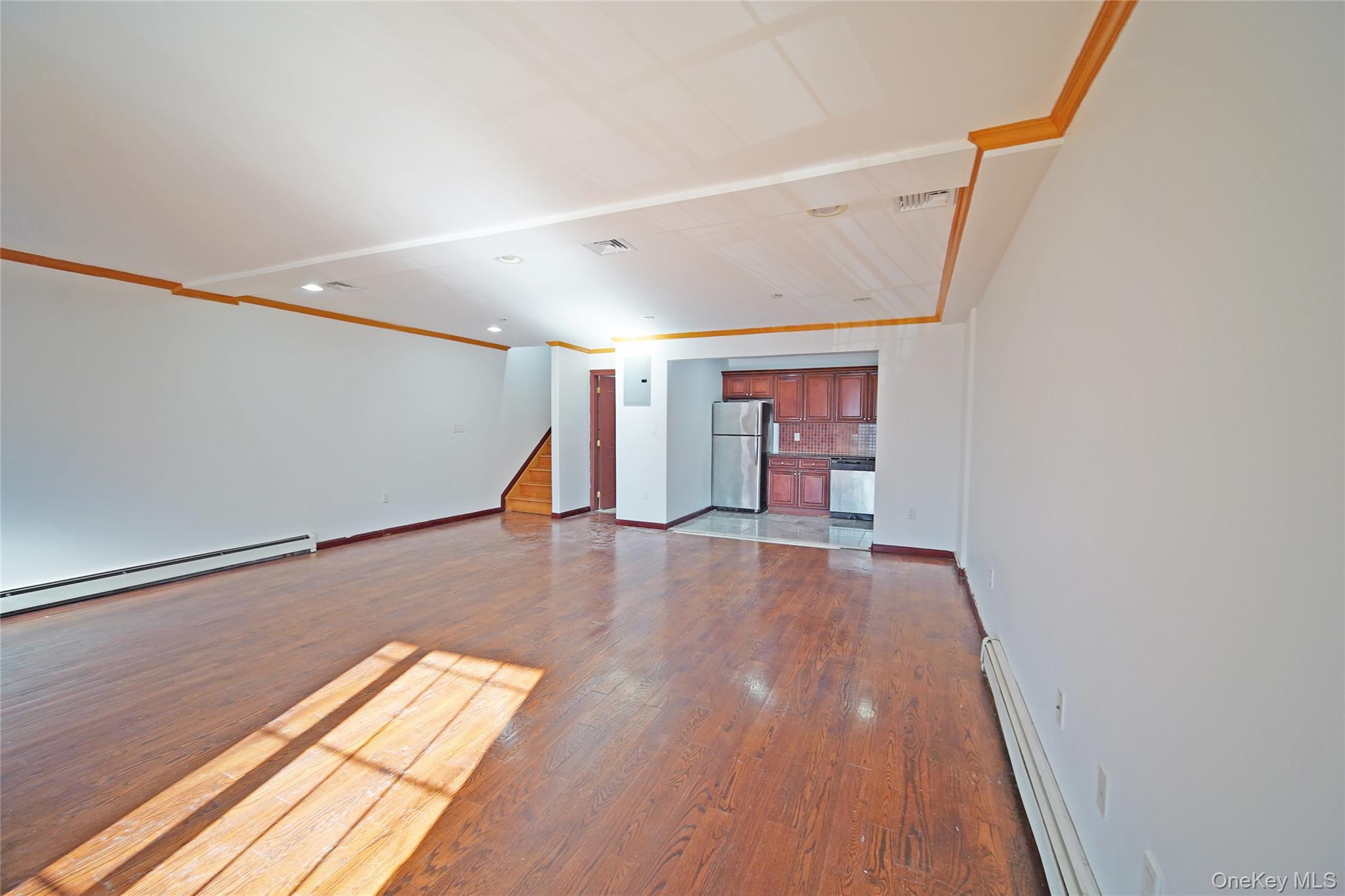 931 East 215th Street 2 Bronx, NY 10469