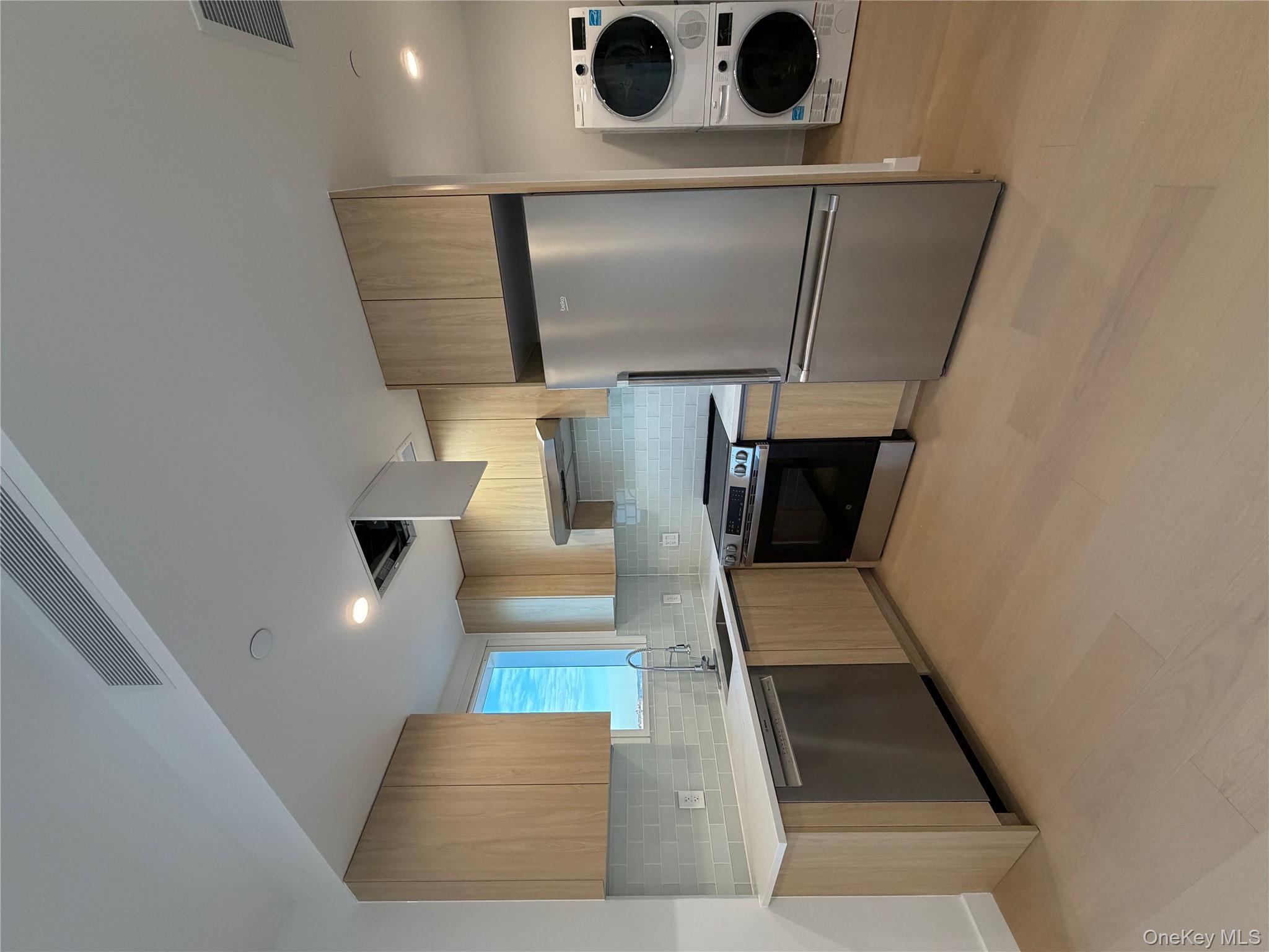 150-02 Northern Boulevard 6-C Flushing Flushing, NY 11354