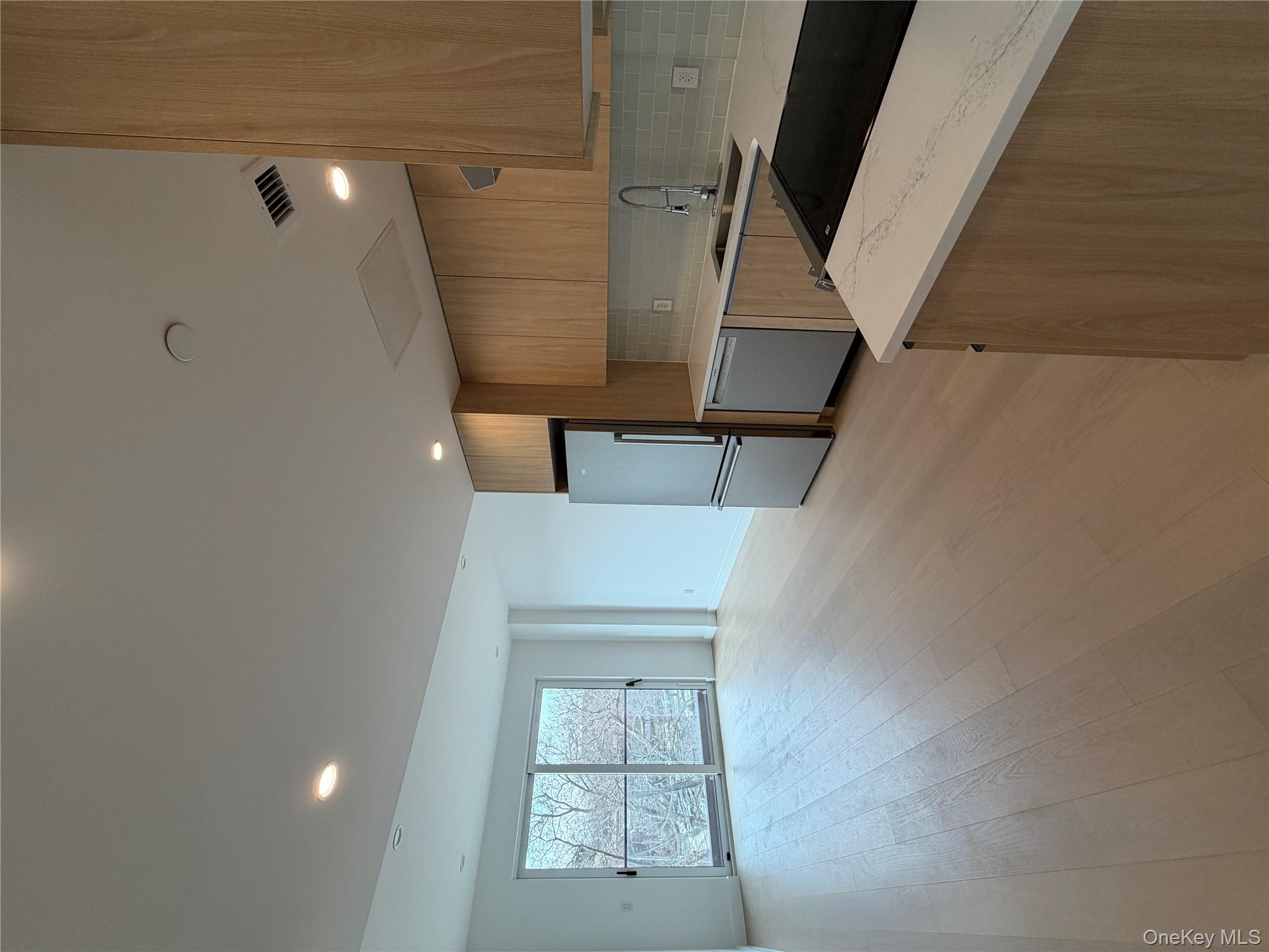 150-02 Northern Boulevard 4-A Flushing Flushing, NY 11354