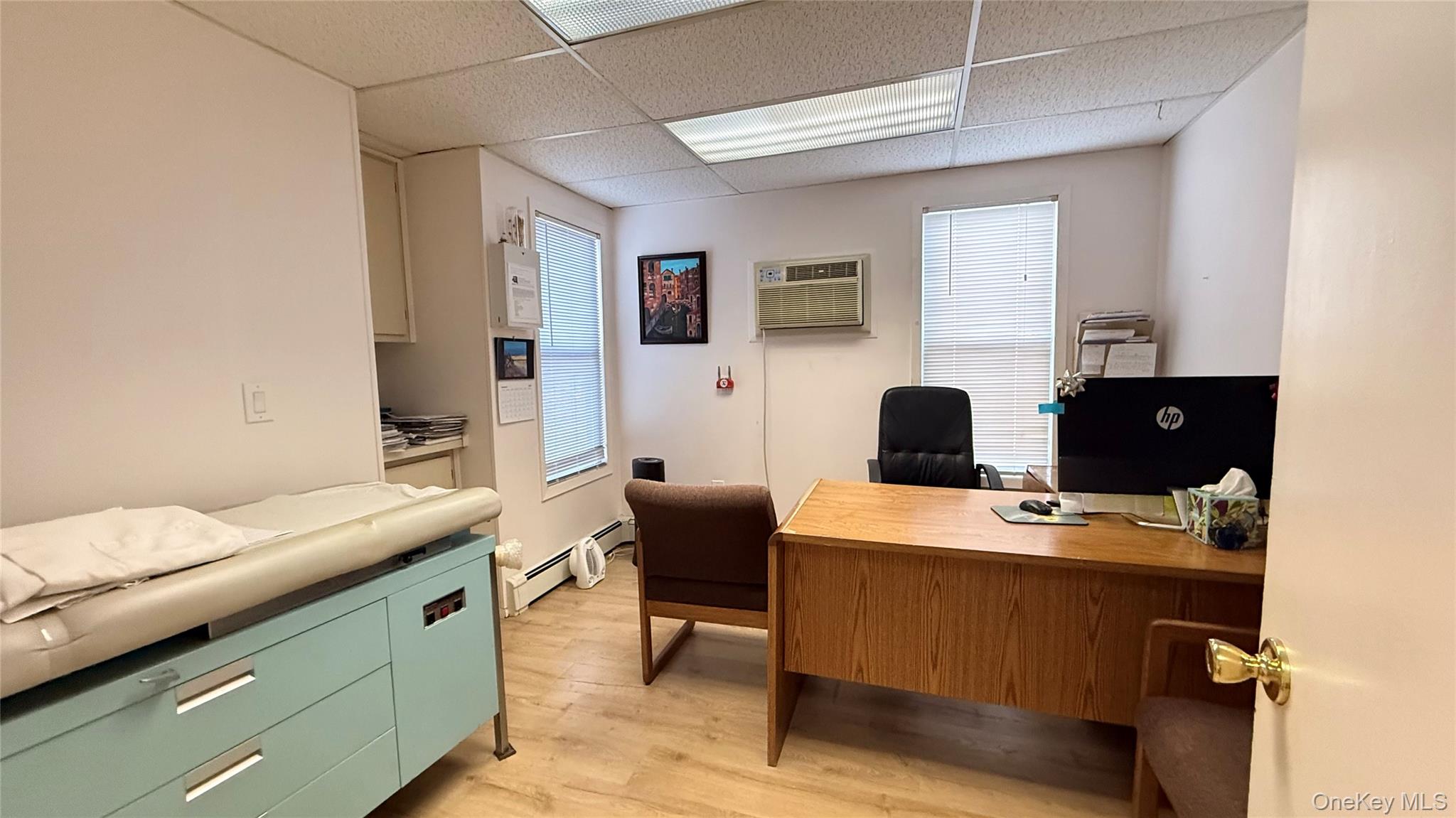 982 Roanoke Avenue Riverhead Riverhead, NY 11901