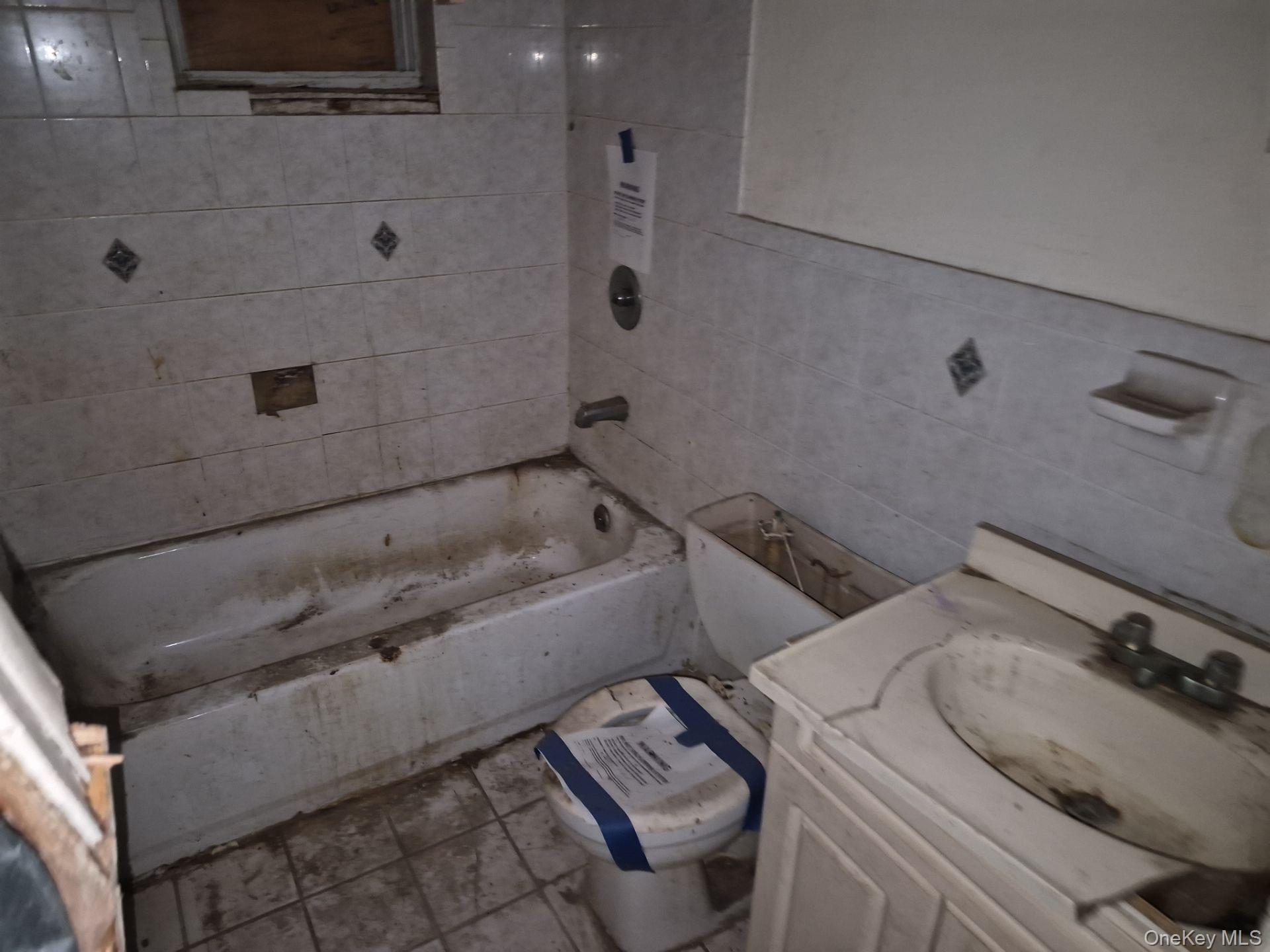 1326 College Avenue Bronx, NY 10456