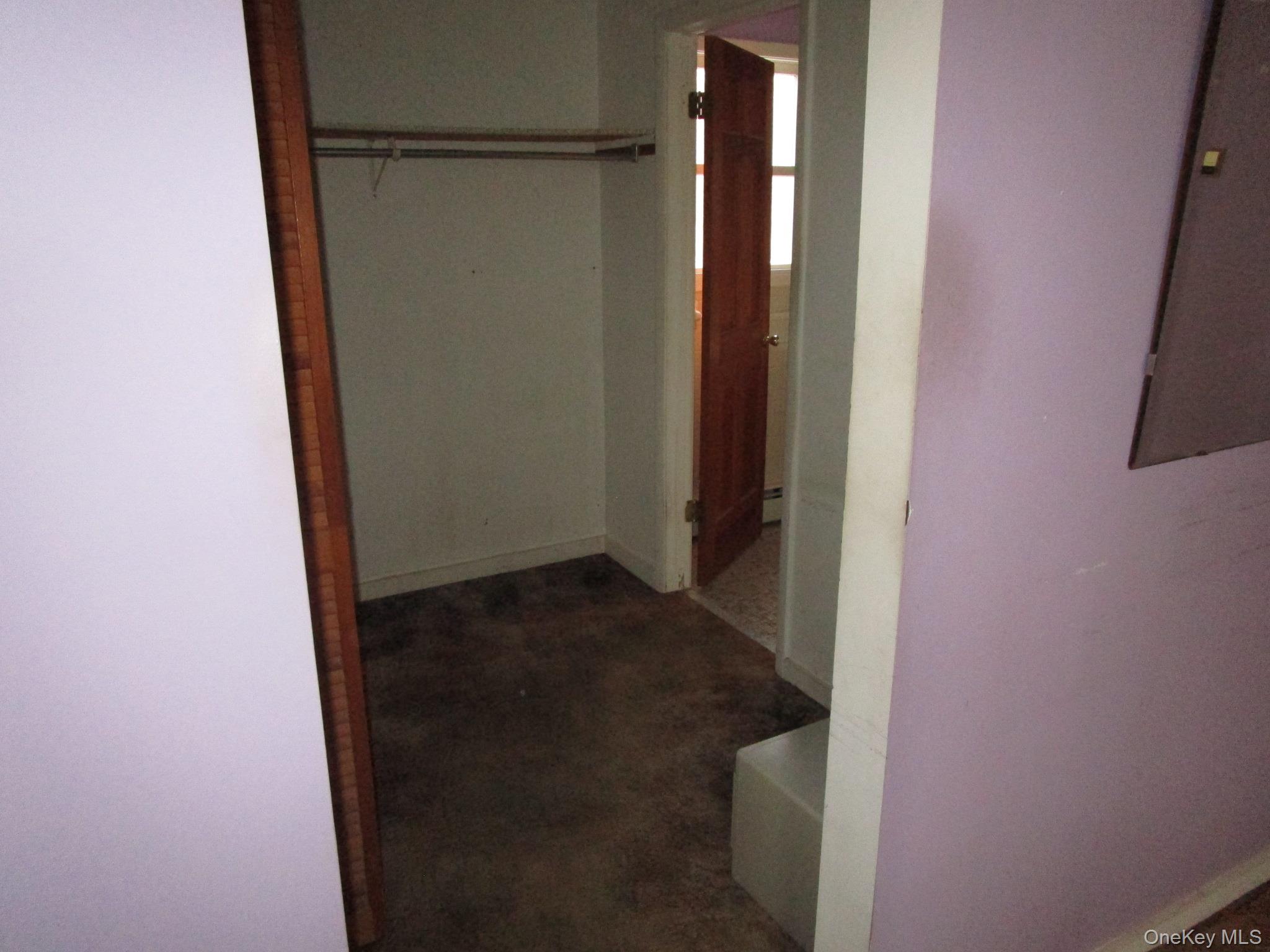 69 County Route 93 Out of NYC New Hampton, NY 10958