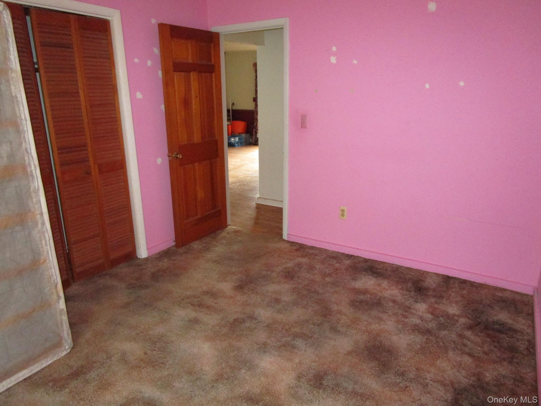 69 County Route 93 Out of NYC New Hampton, NY 10958