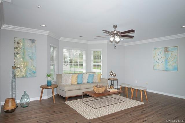 1907 Dolphin Lane 1907 Holbrook Holbrook, NY 11741