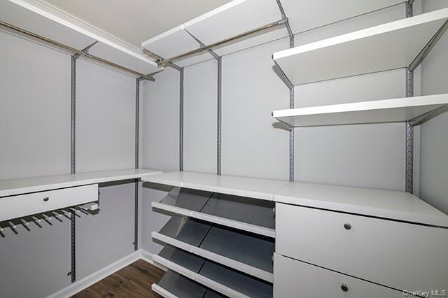 1907 Dolphin Lane 1907 Holbrook Holbrook, NY 11741