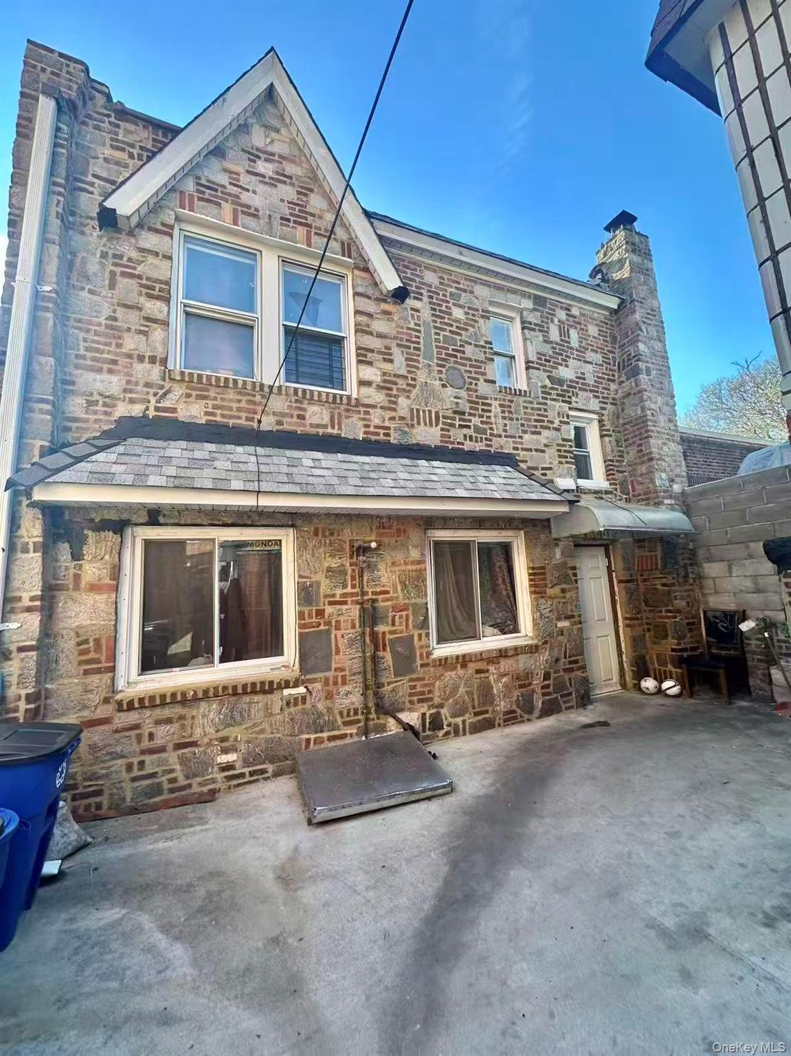 5622 Van Cleef Street Corona Corona, NY 11368